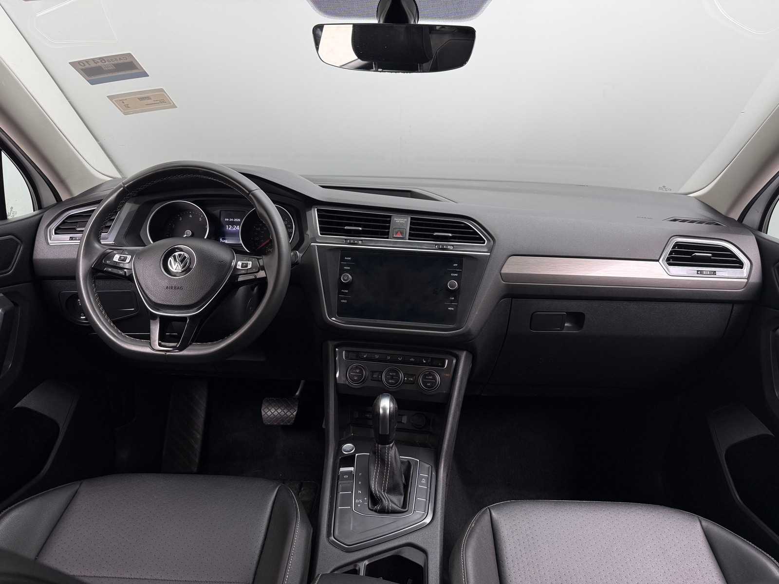 Thumbnail: 2021 Volkswagen Tiguan - 2