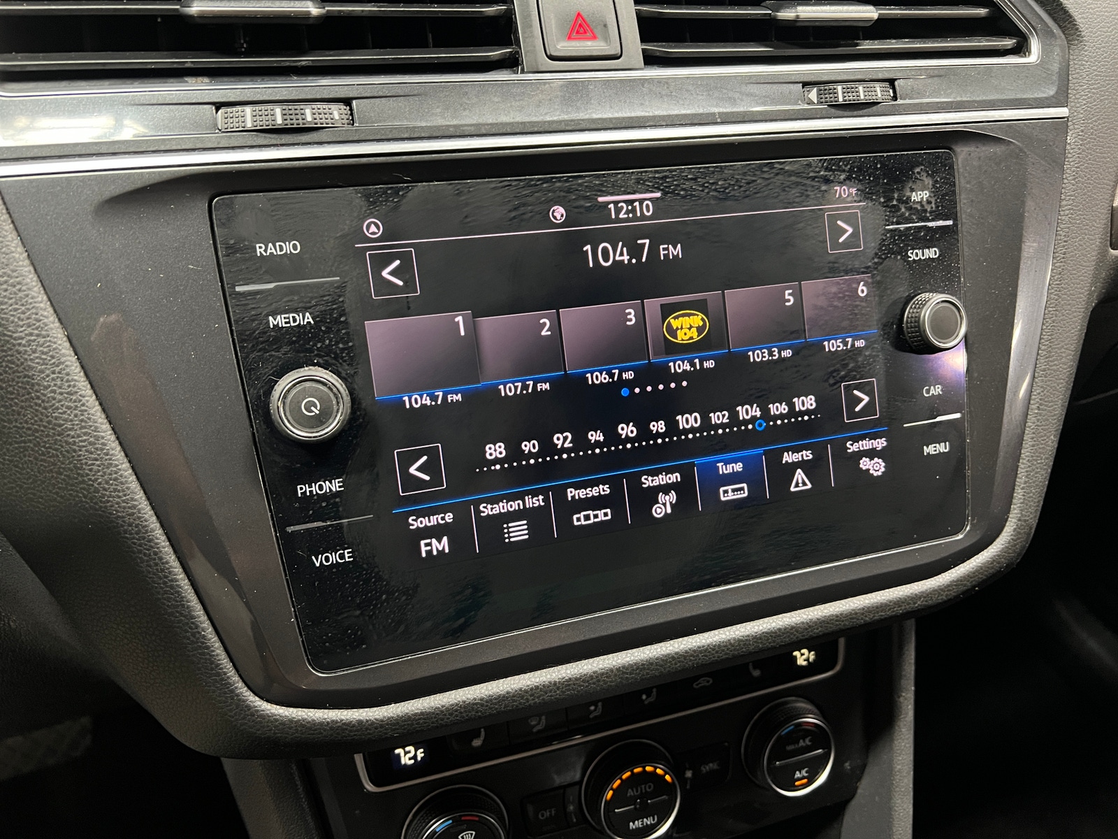 Thumbnail: 2021 Volkswagen Tiguan - 3