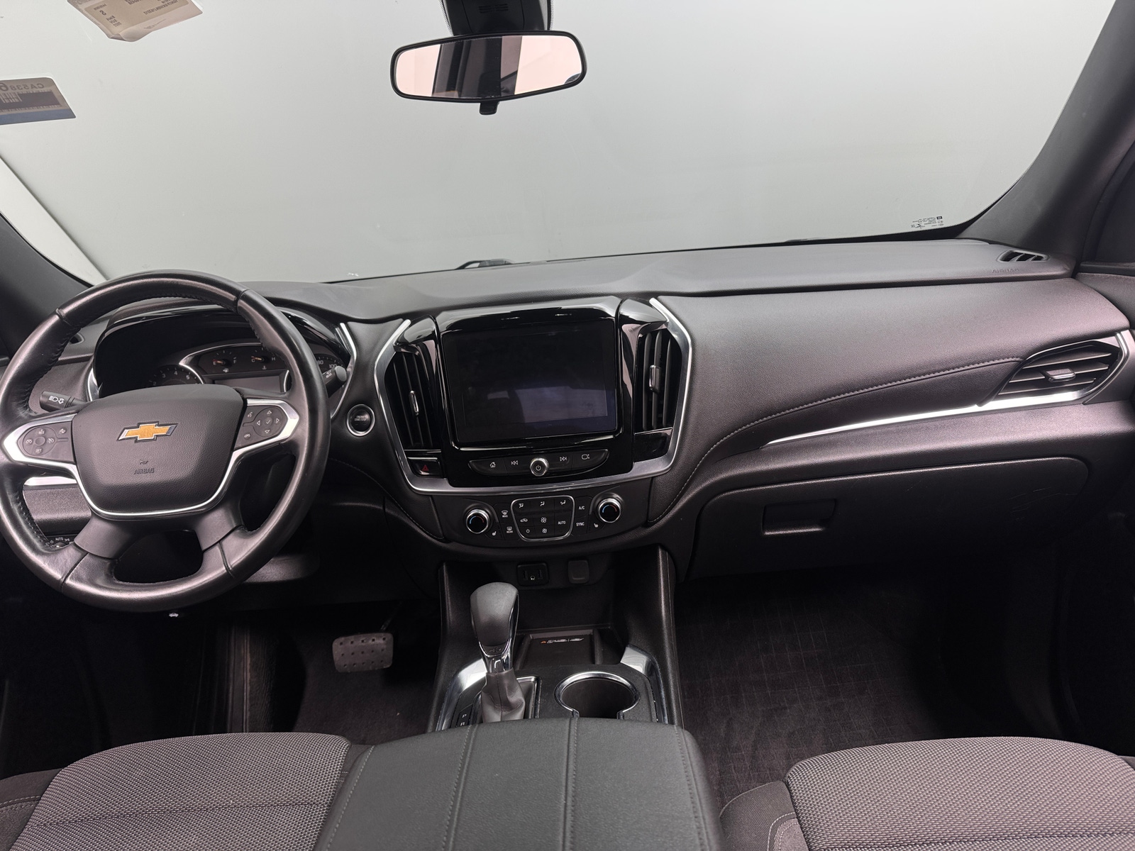 Thumbnail: 2022 Chevrolet Traverse - 3