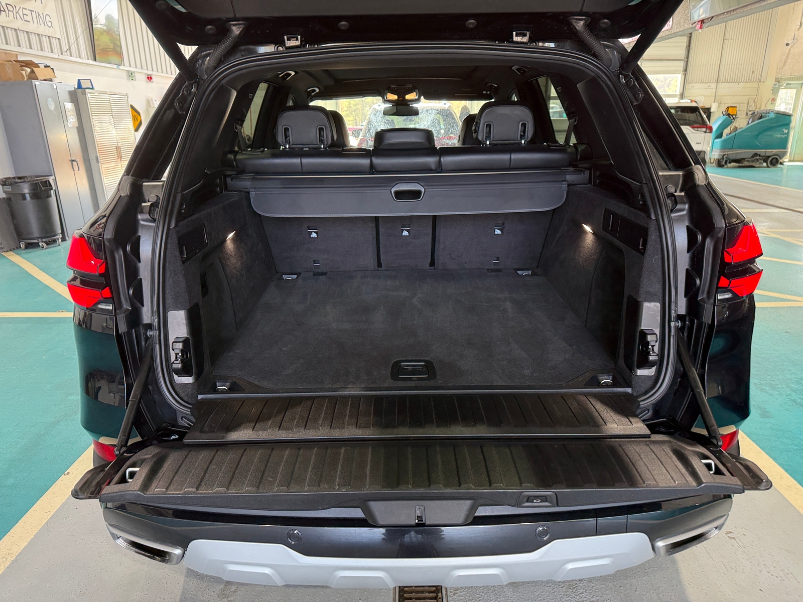 Thumbnail: 2024 BMW X5 - 6