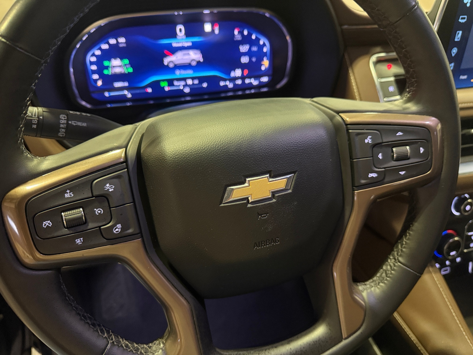 Thumbnail: 2023 Chevrolet Tahoe - 4