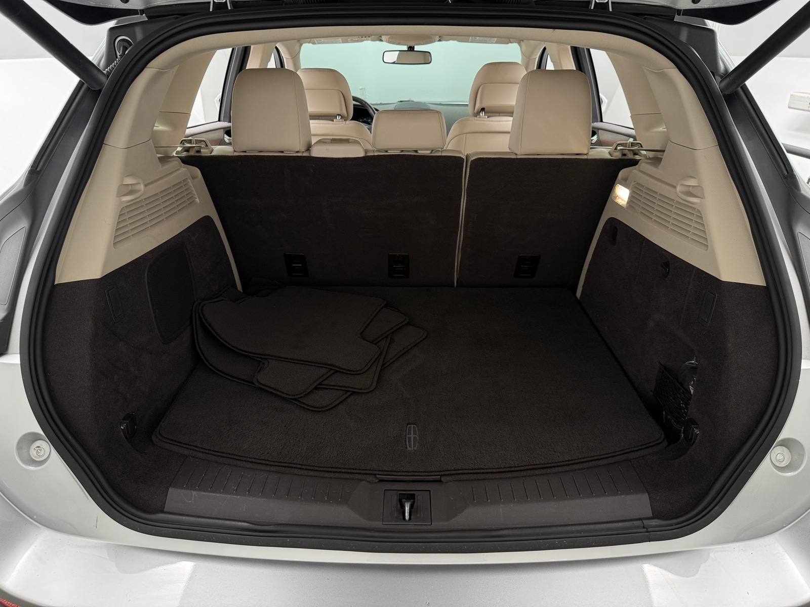 Thumbnail: 2019 Lincoln MKC - 6