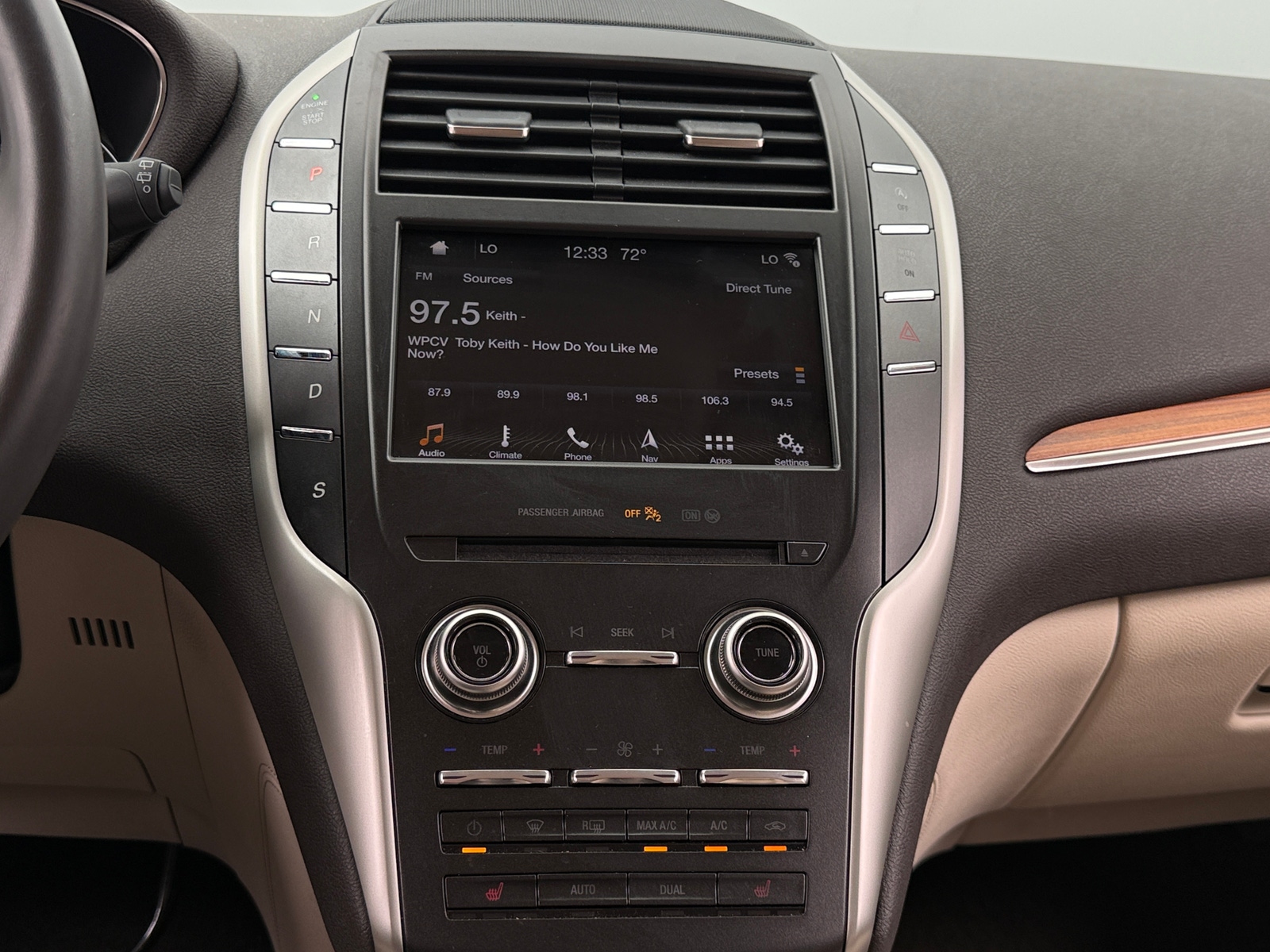 Thumbnail: 2019 Lincoln MKC - 3