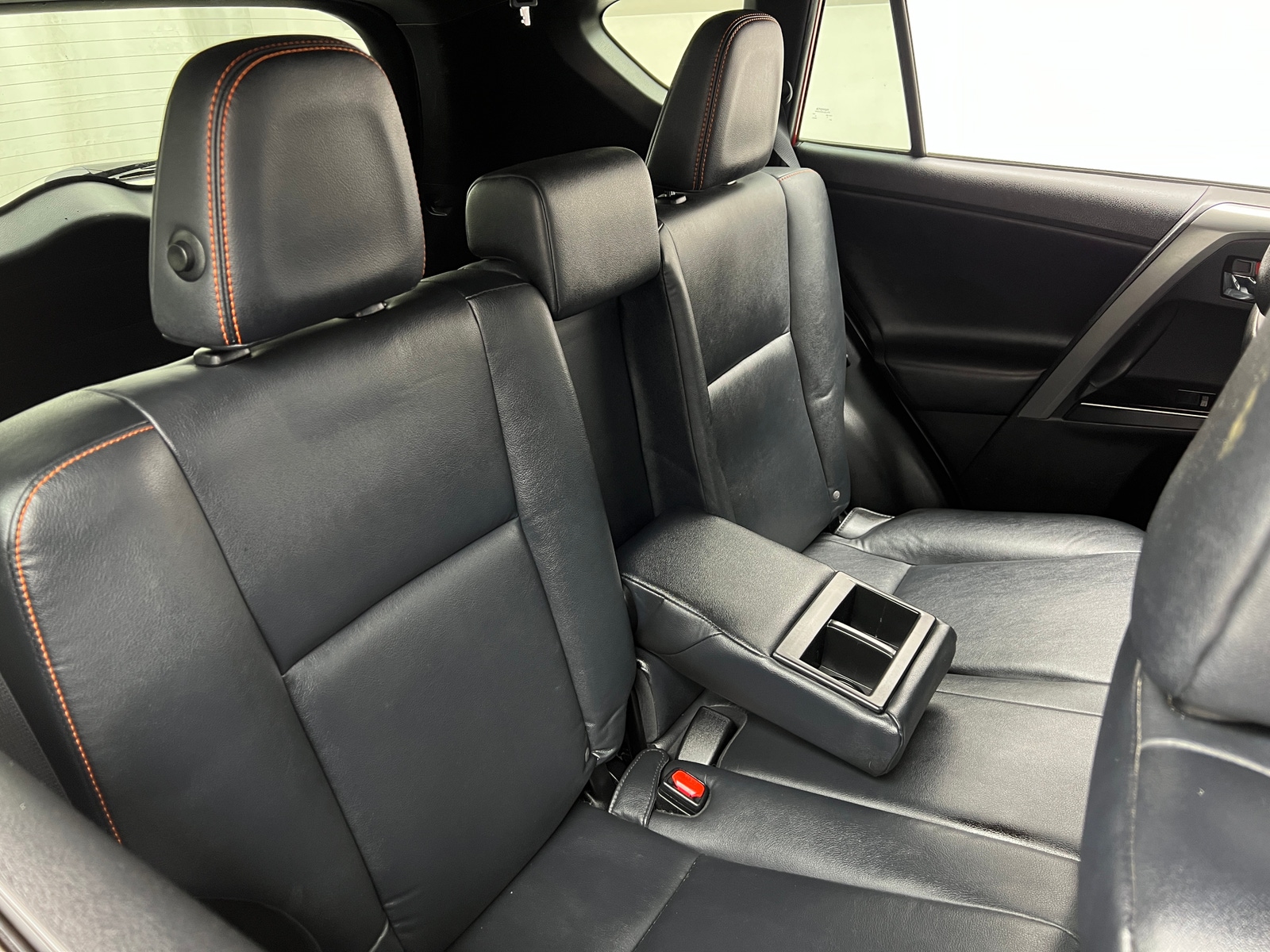 Thumbnail: 2016 Toyota RAV4 - 5