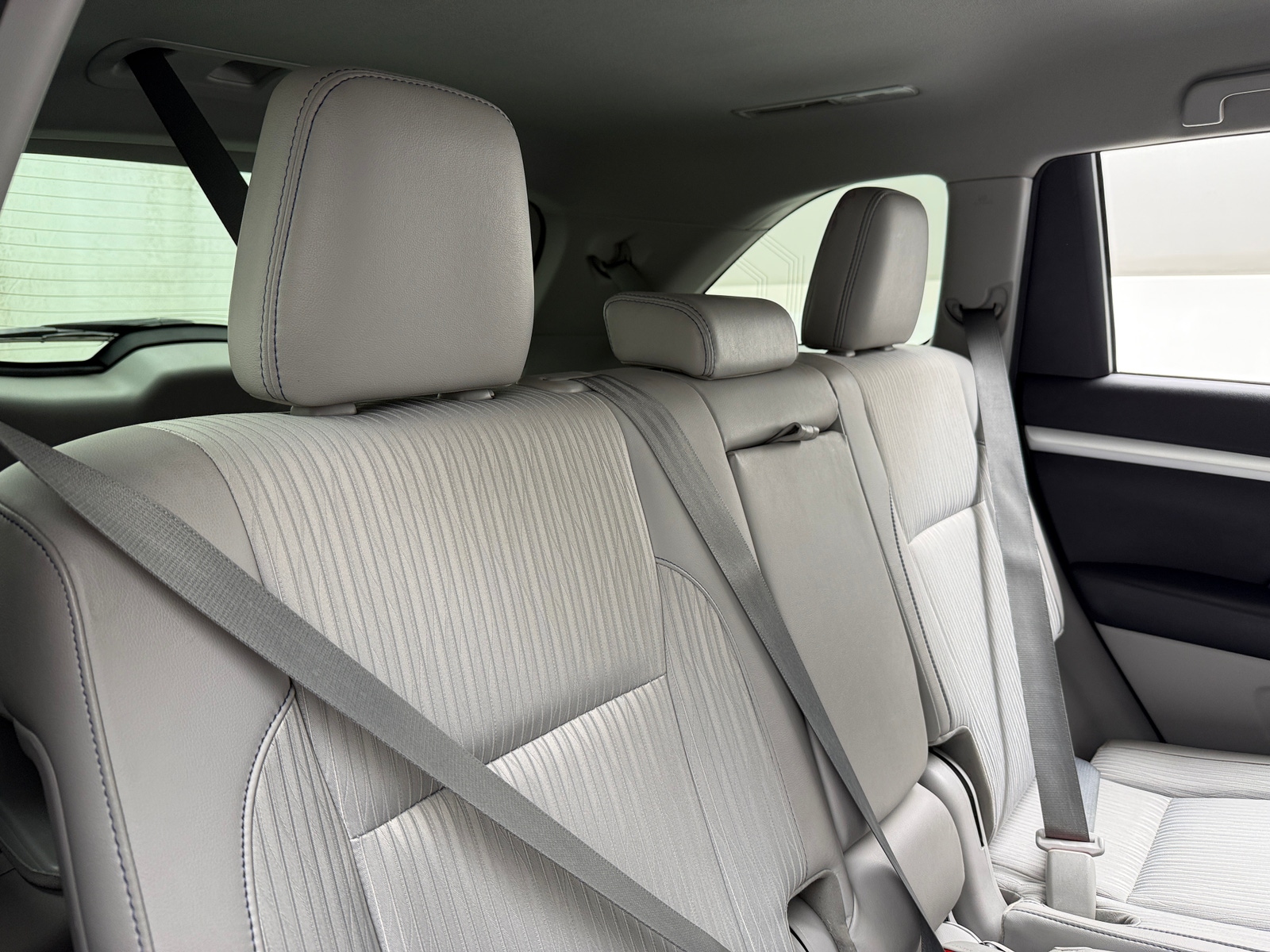 Thumbnail: 2017 Toyota Highlander - 6