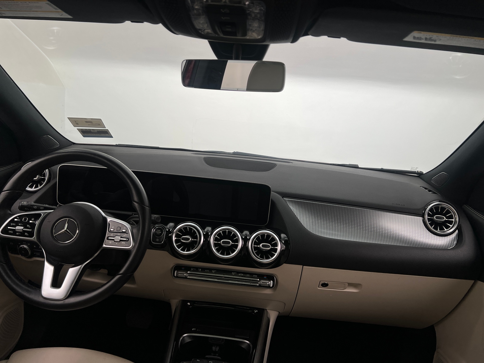 Thumbnail: 2021 Mercedes-Benz GLA - 2