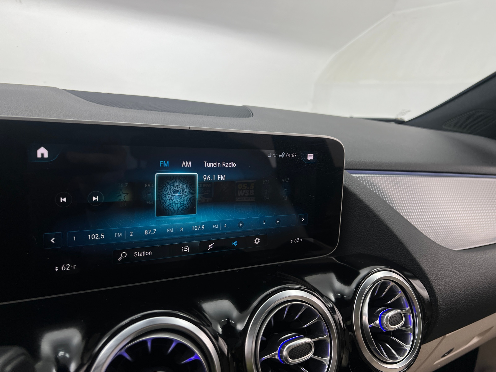 Thumbnail: 2021 Mercedes-Benz GLA - 3