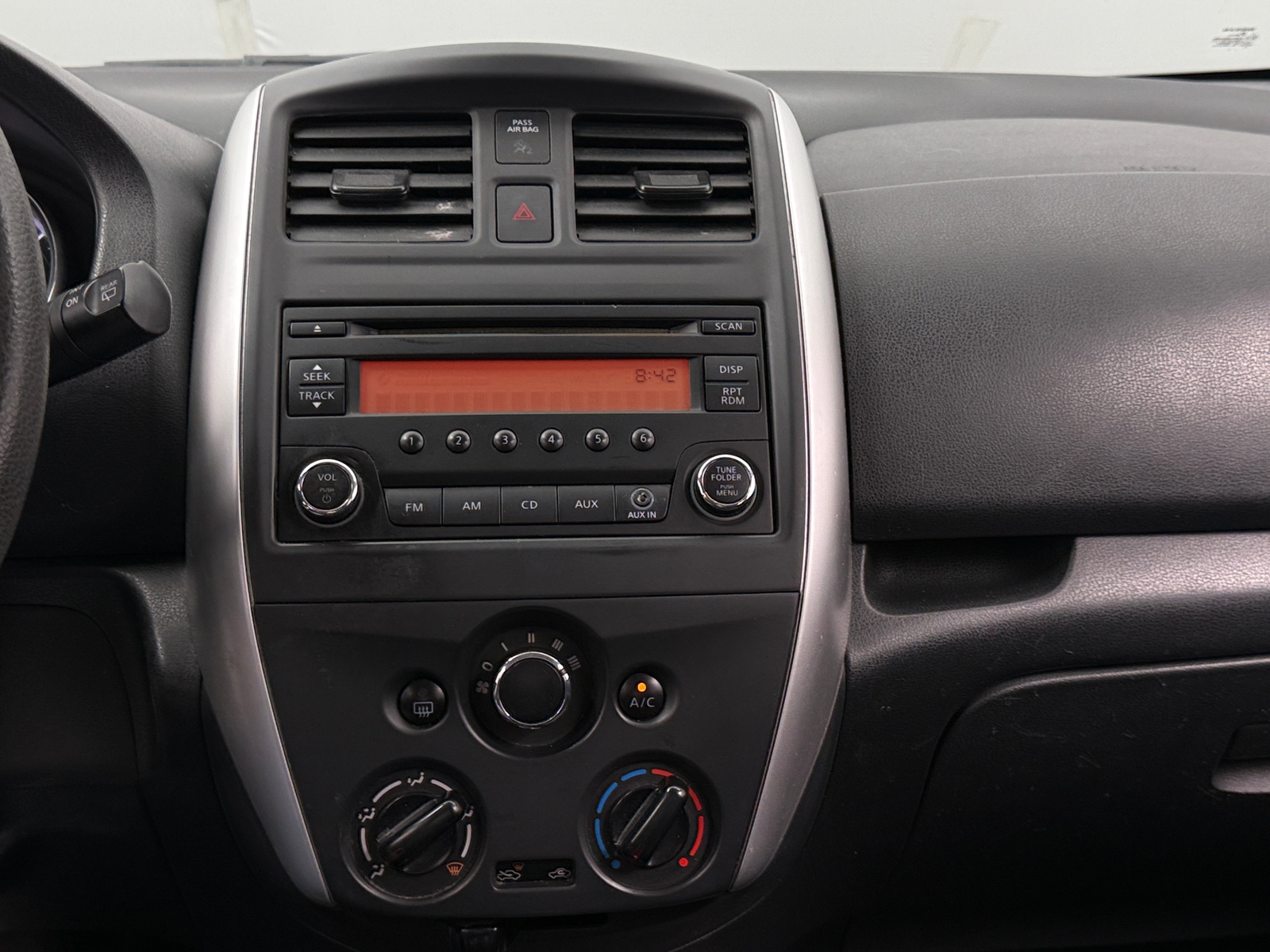 Thumbnail: 2017 Nissan Versa Note - 4