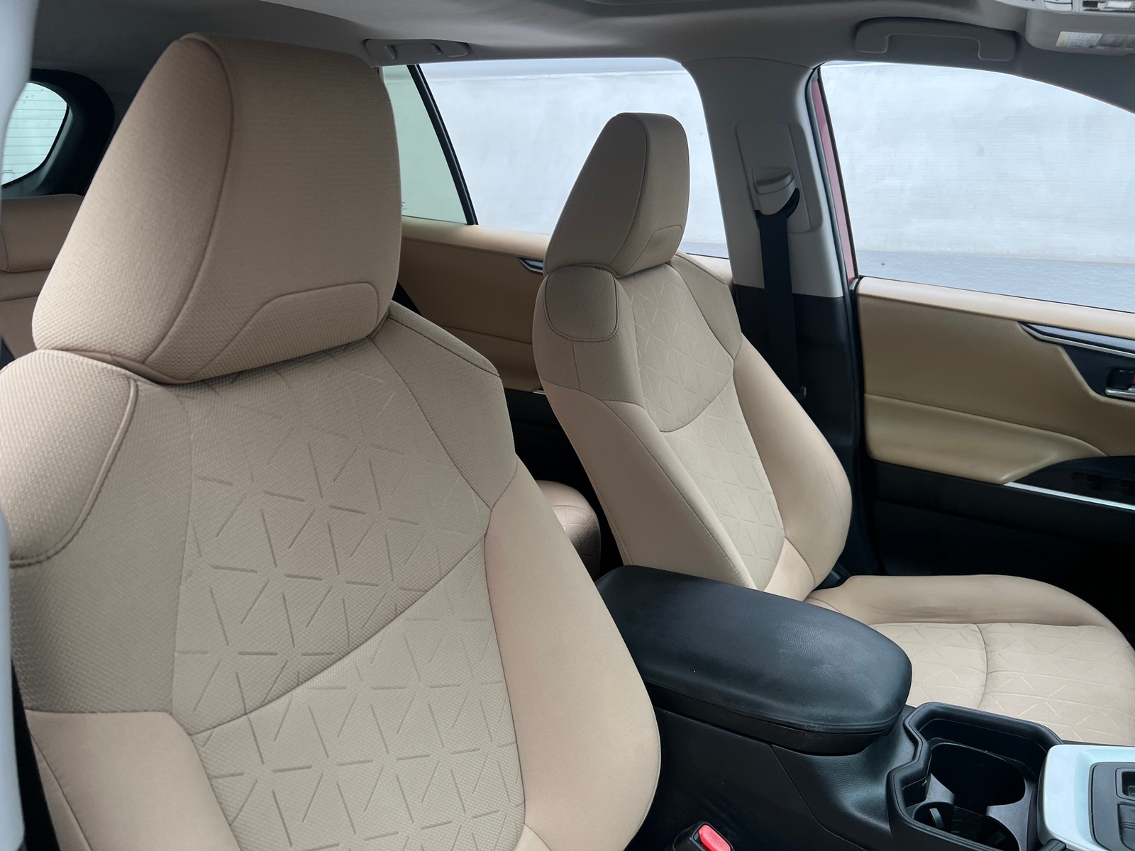 Thumbnail: 2020 Toyota RAV4 - 2