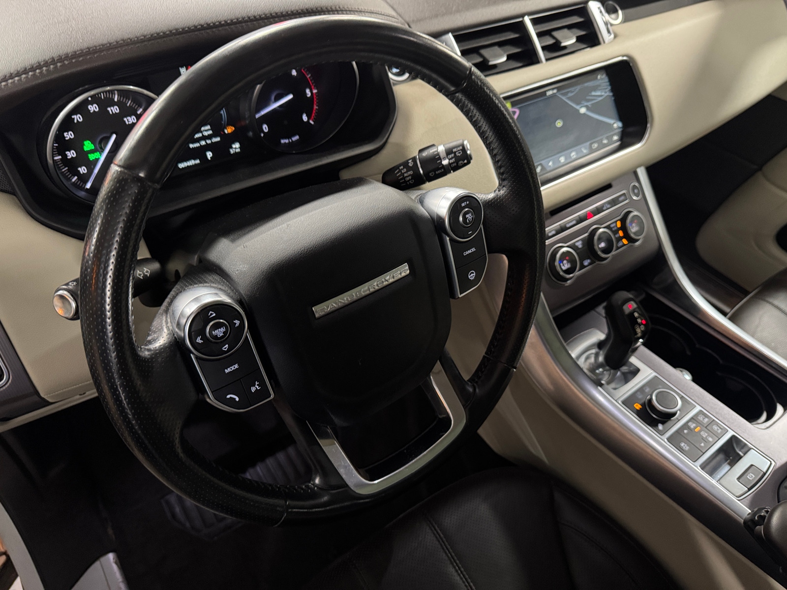 Thumbnail: 2017 Land Rover Range Rover Sport - 4