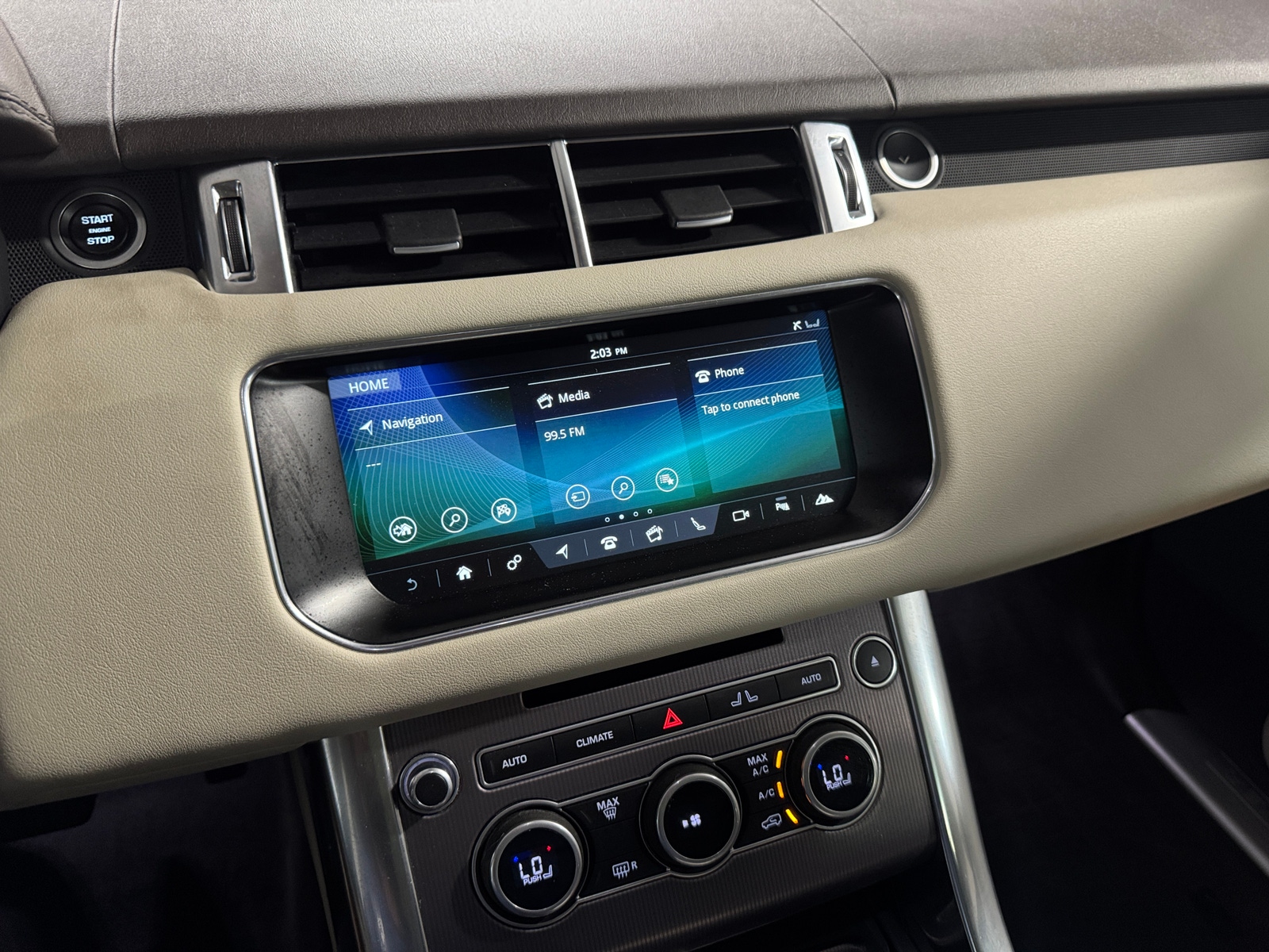 Thumbnail: 2017 Land Rover Range Rover Sport - 3