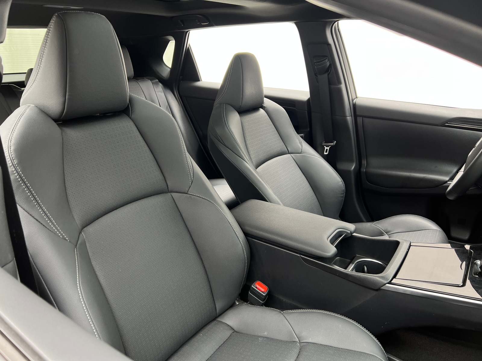 Thumbnail: 2023 Subaru Solterra - 2