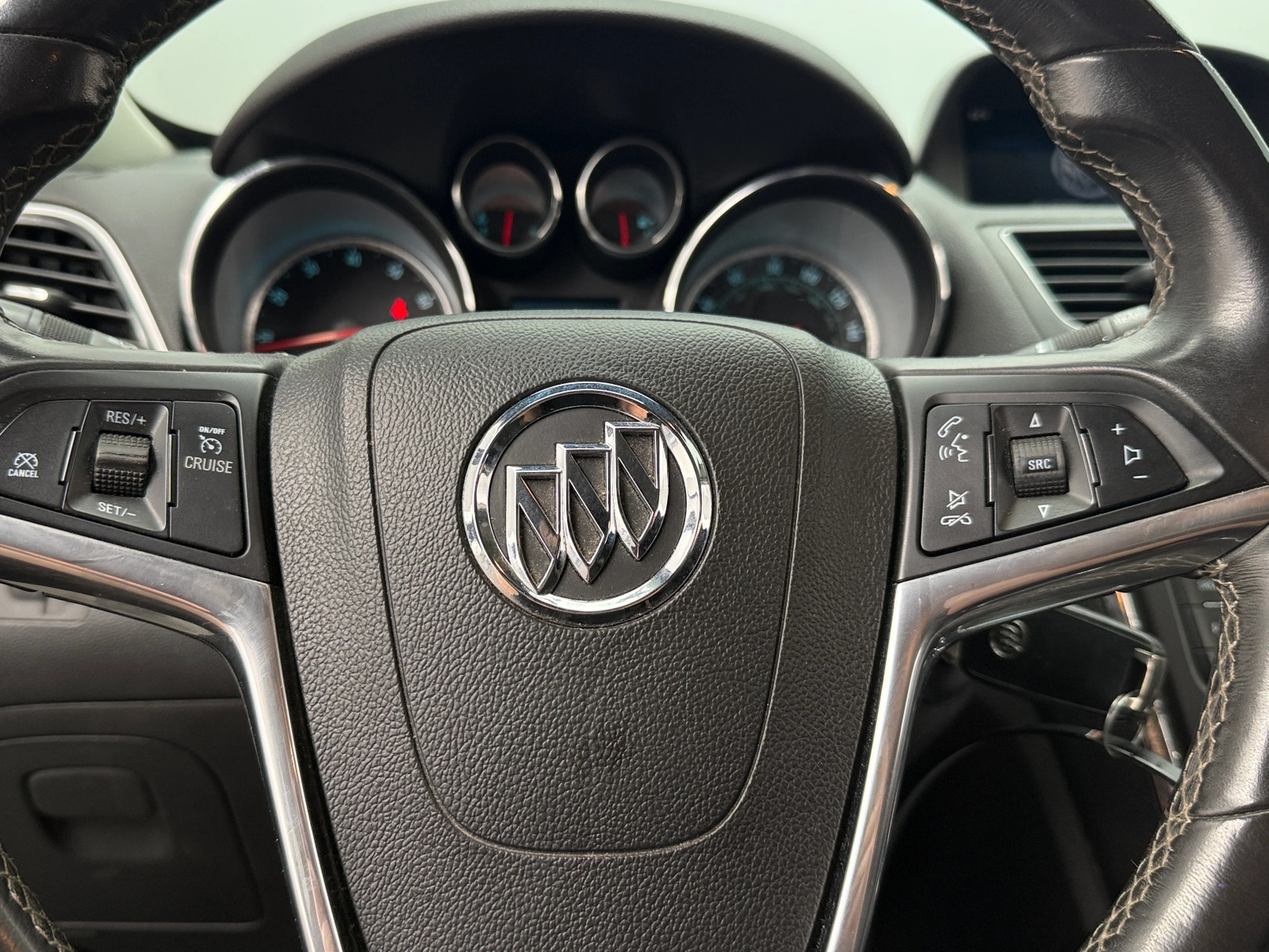 Thumbnail: 2014 Buick Encore - 4