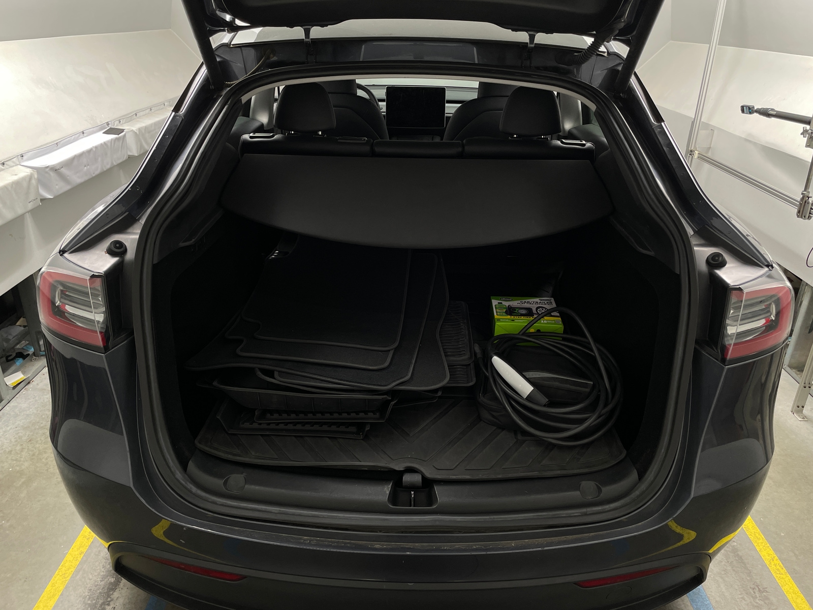 Thumbnail: 2023 Tesla Model Y - 6