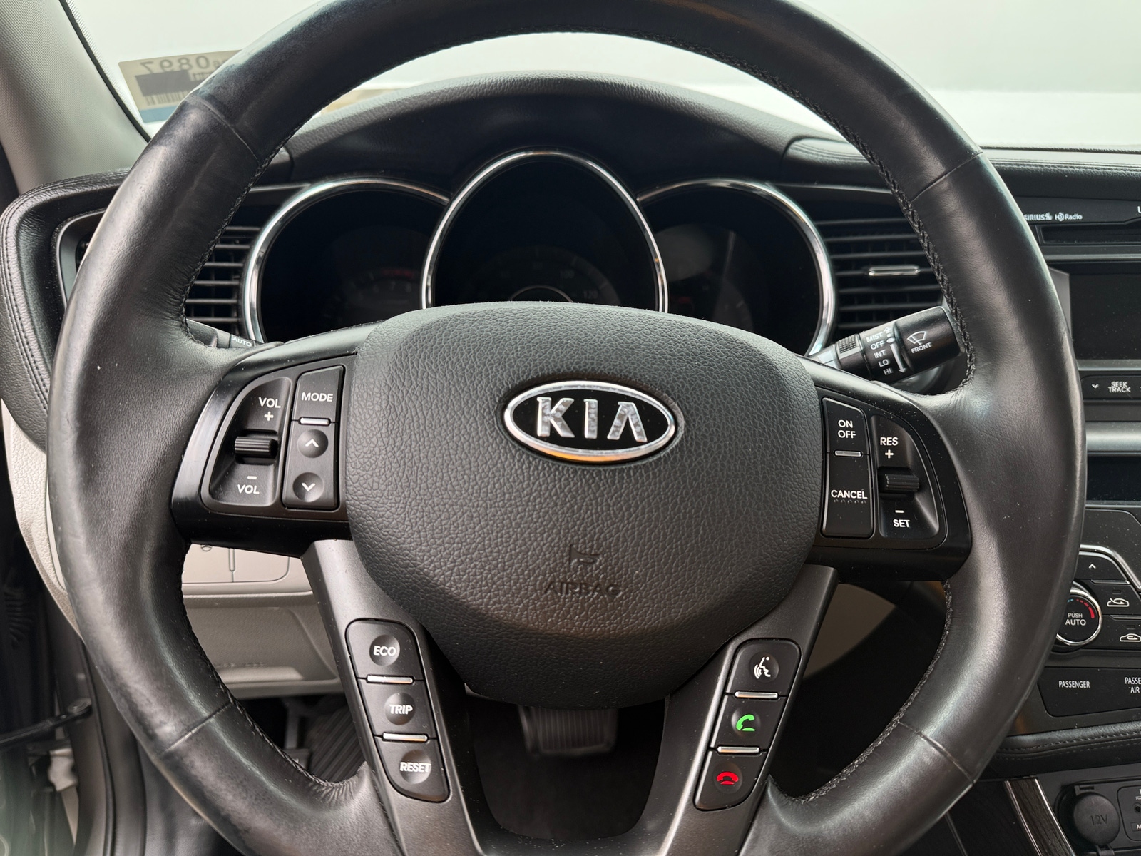 Thumbnail: 2012 Kia Optima - 4