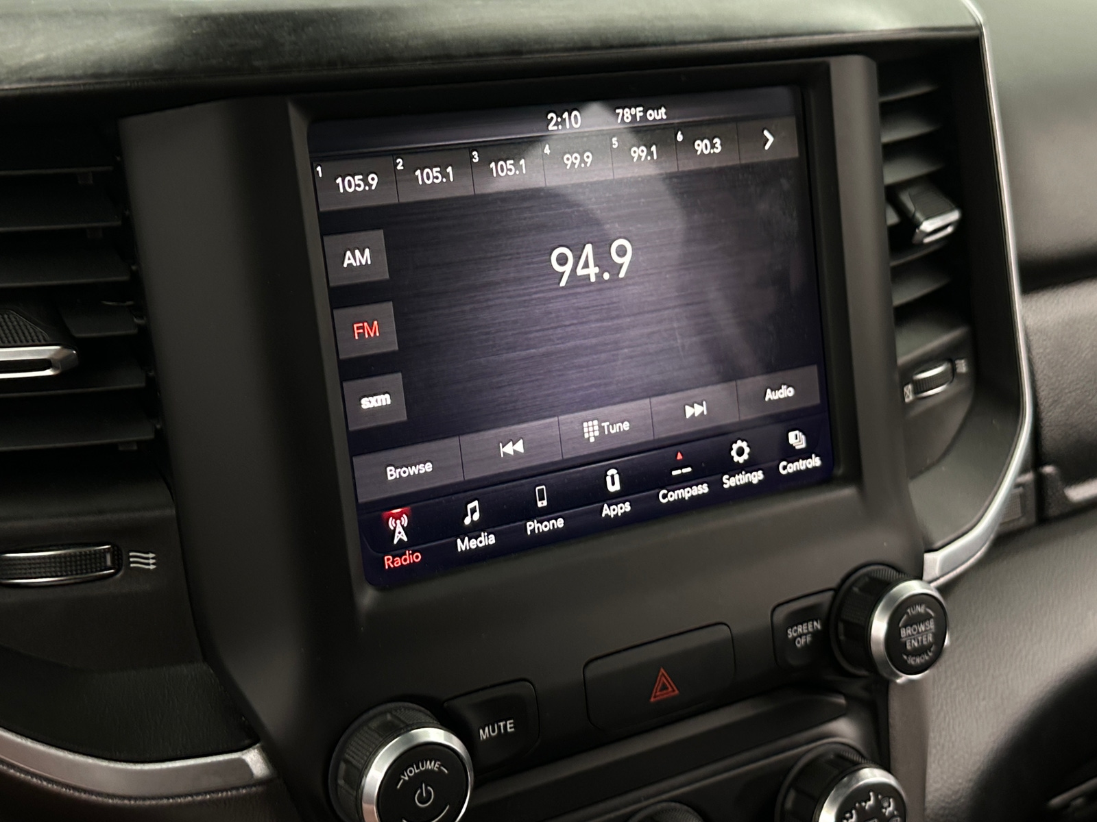 Thumbnail: 2019 RAM 1500 - 4