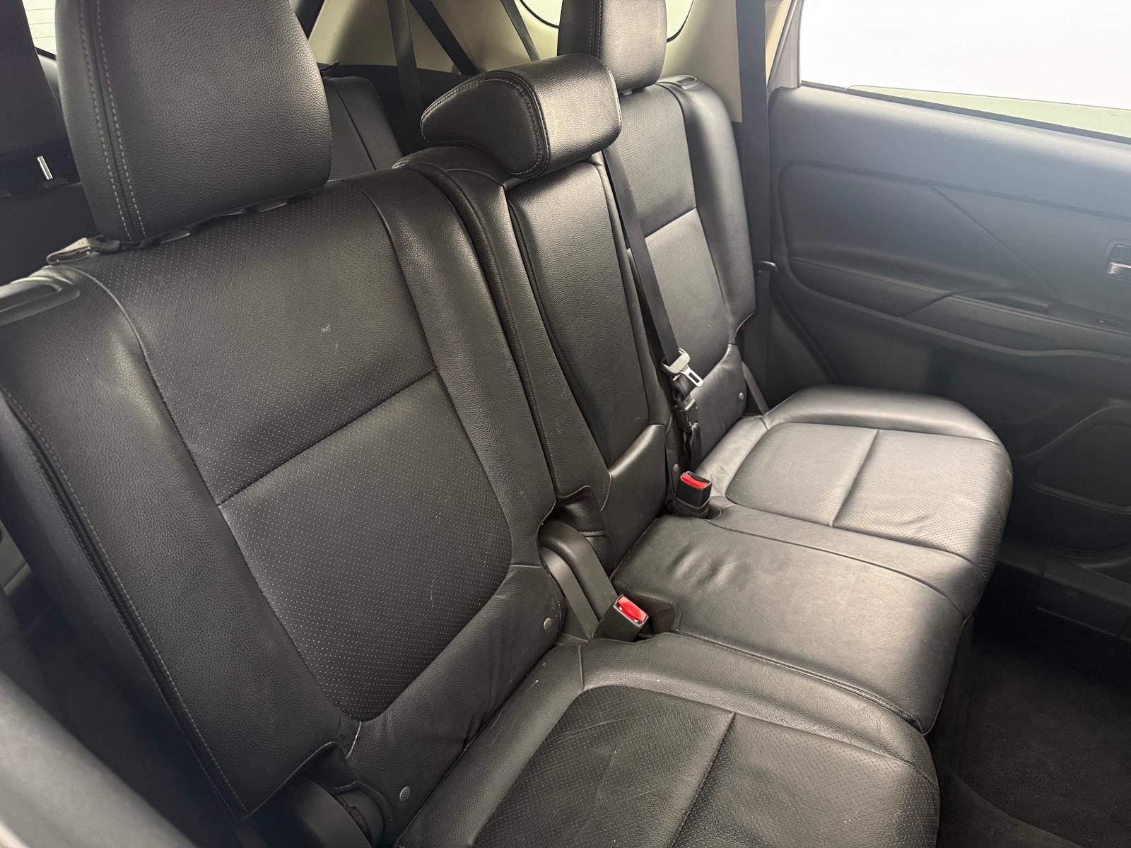 Thumbnail: 2017 Mitsubishi Outlander - 5