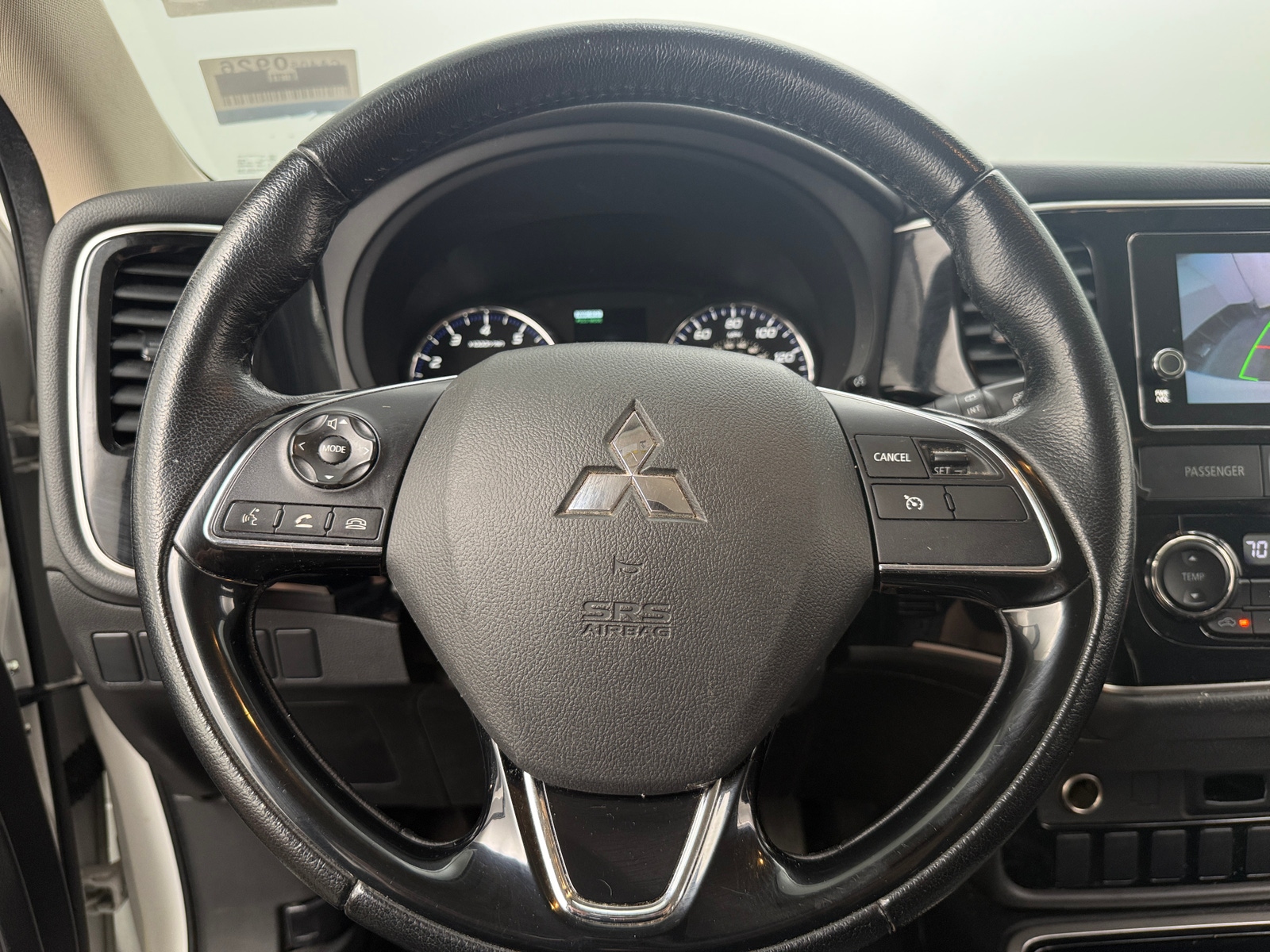 Thumbnail: 2017 Mitsubishi Outlander - 4