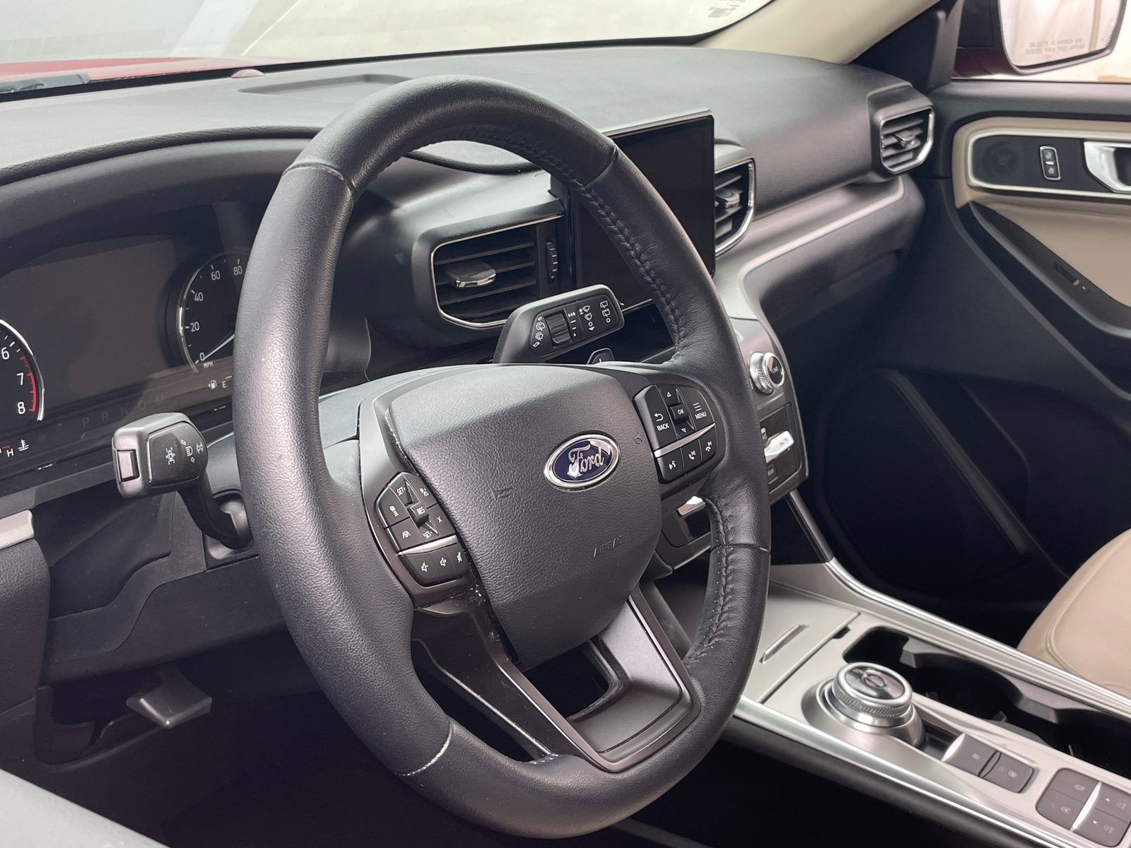 Thumbnail: 2020 Ford Explorer - 5