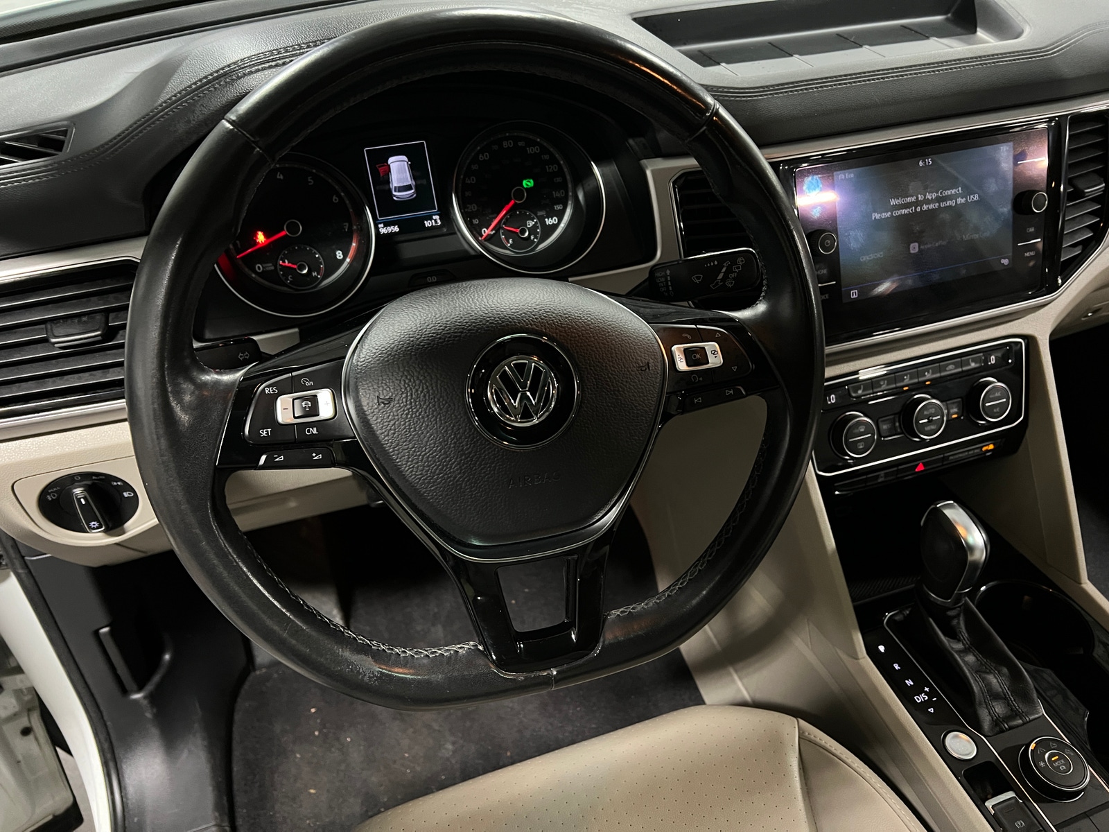 Thumbnail: 2018 Volkswagen Atlas - 4