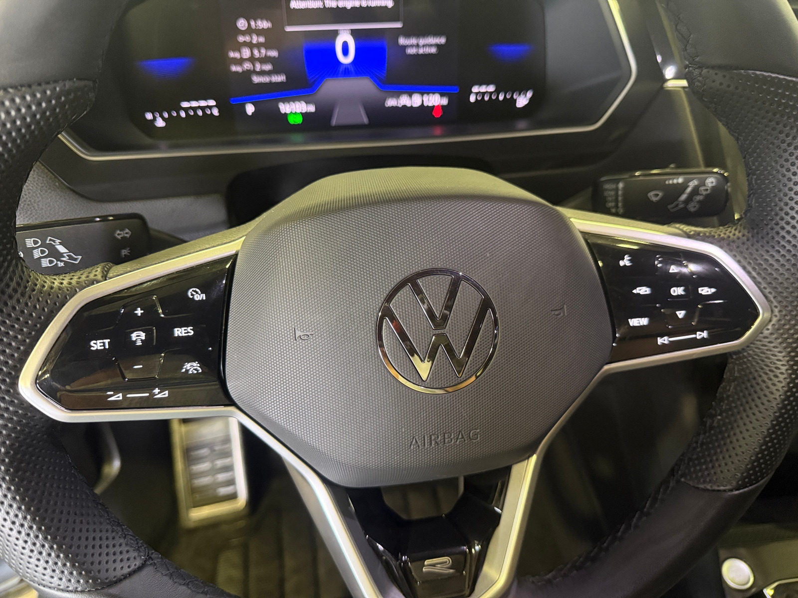 Thumbnail: 2024 Volkswagen Tiguan - 4