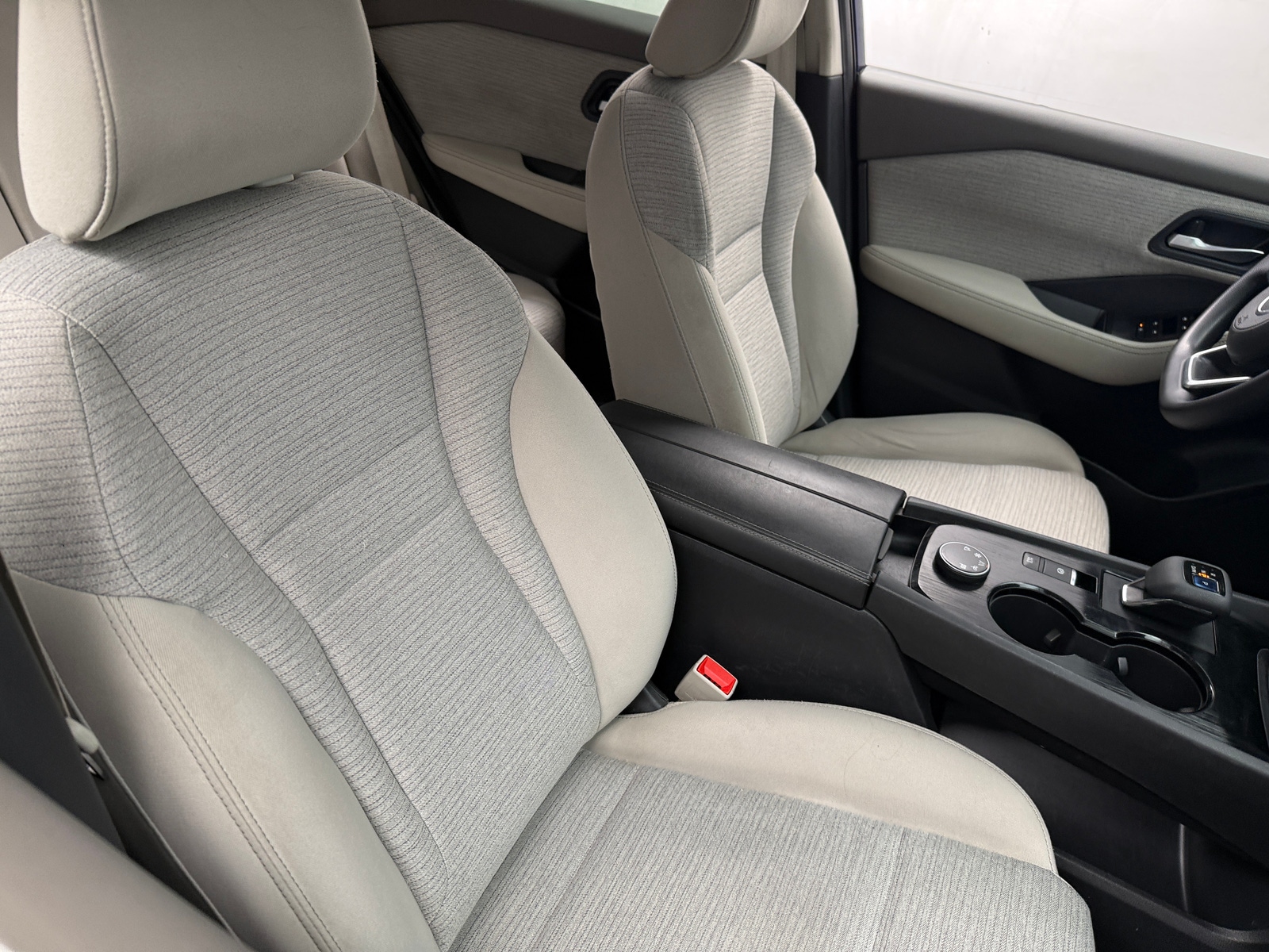 Thumbnail: 2021 Nissan Rogue - 2