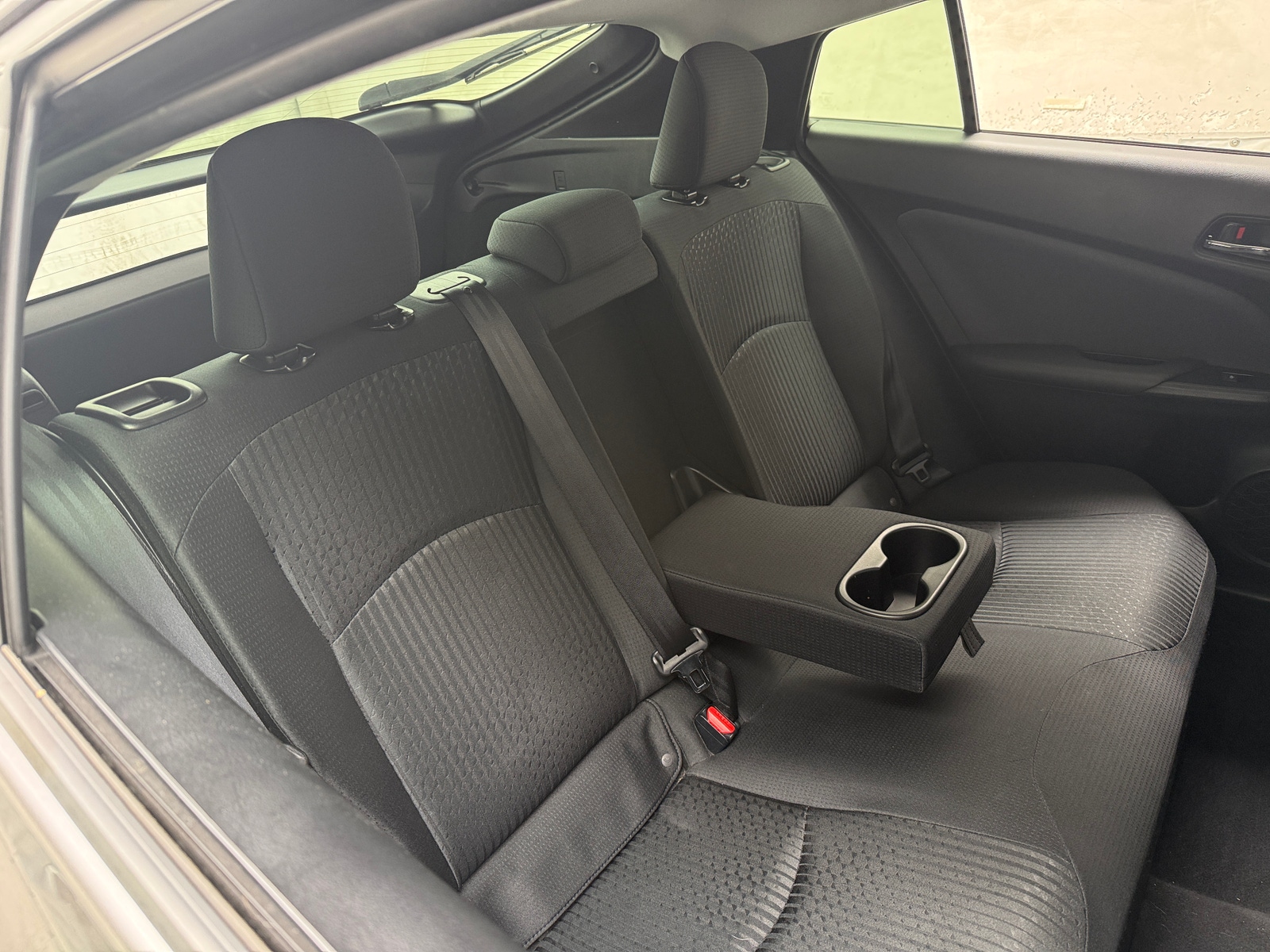 Thumbnail: 2016 Toyota Prius - 6