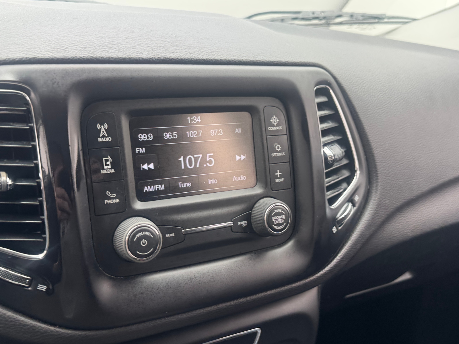 Thumbnail: 2018 Jeep Compass - 4