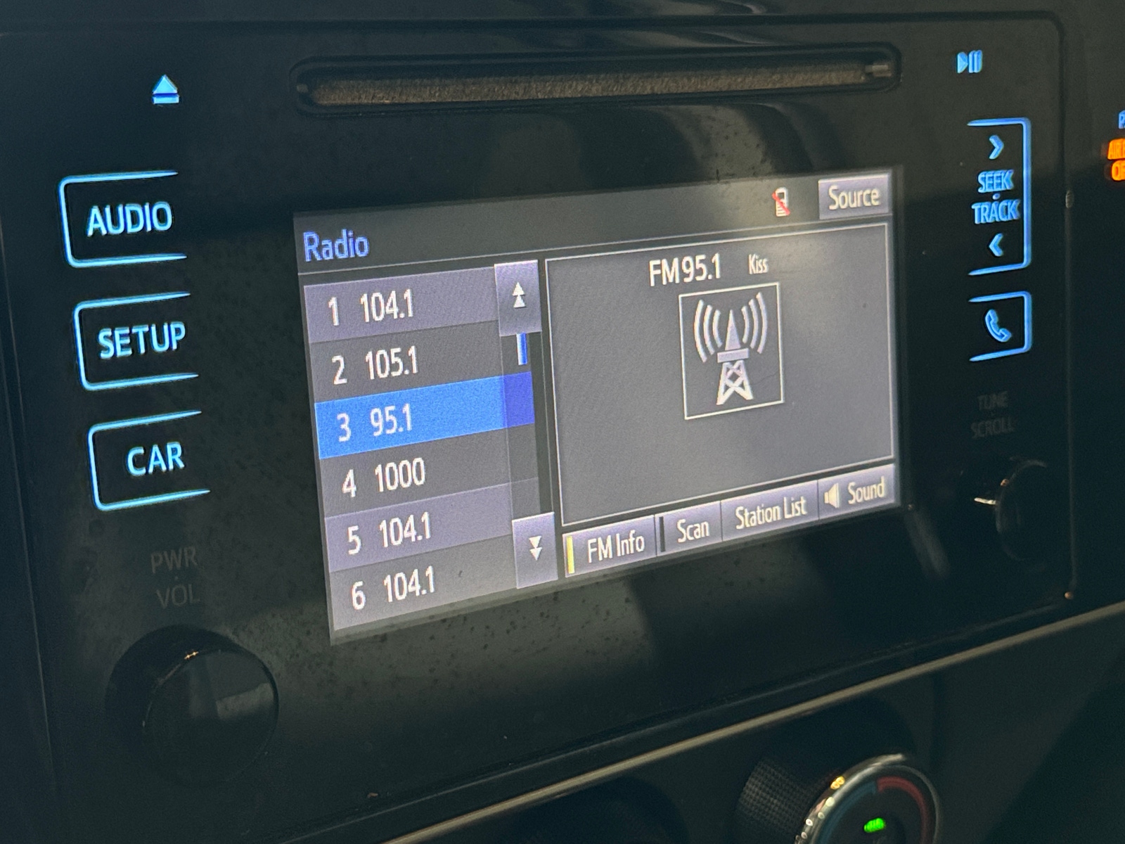 Thumbnail: 2018 Toyota Corolla - 4