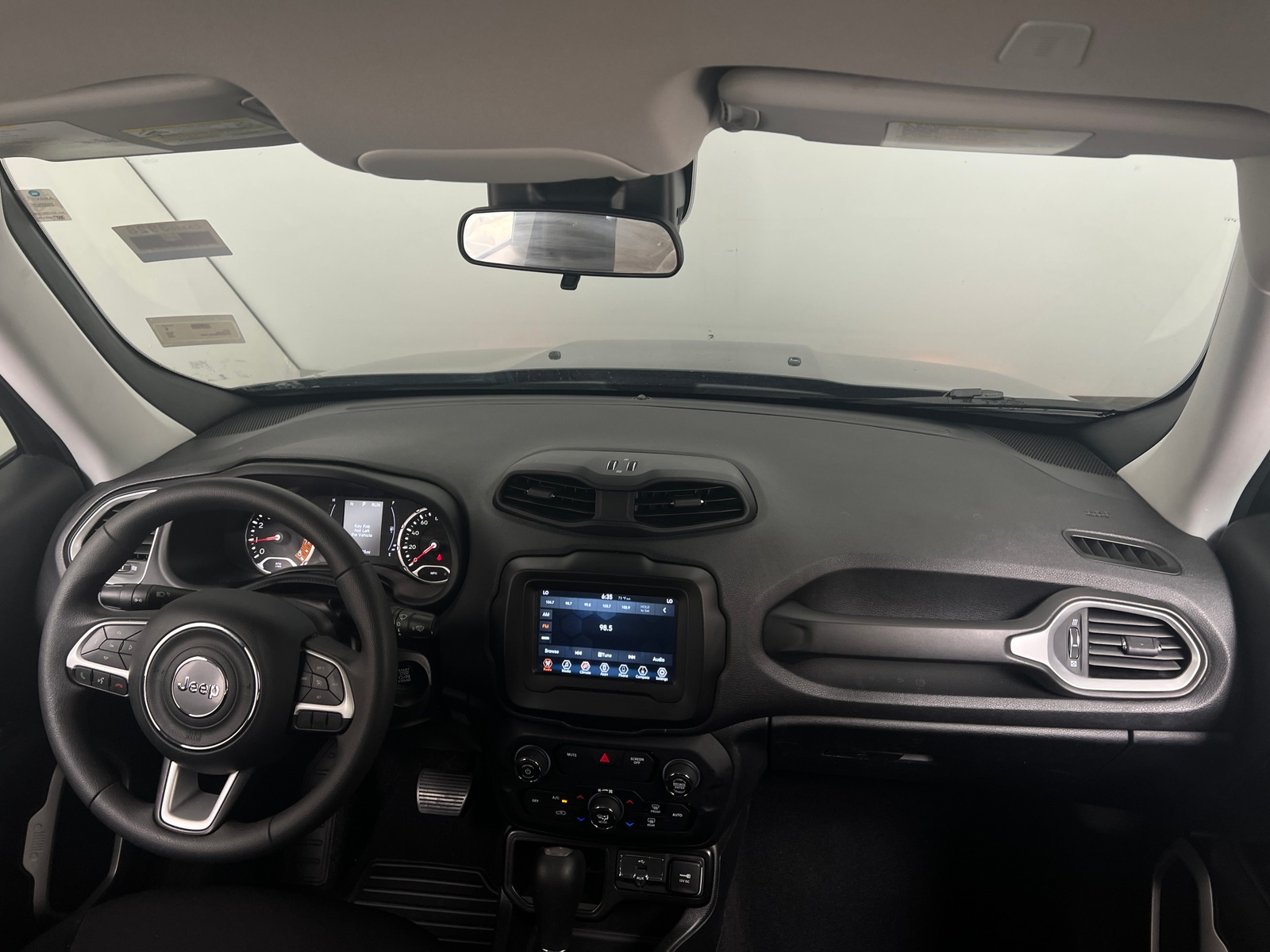 Thumbnail: 2020 Jeep Renegade - 3