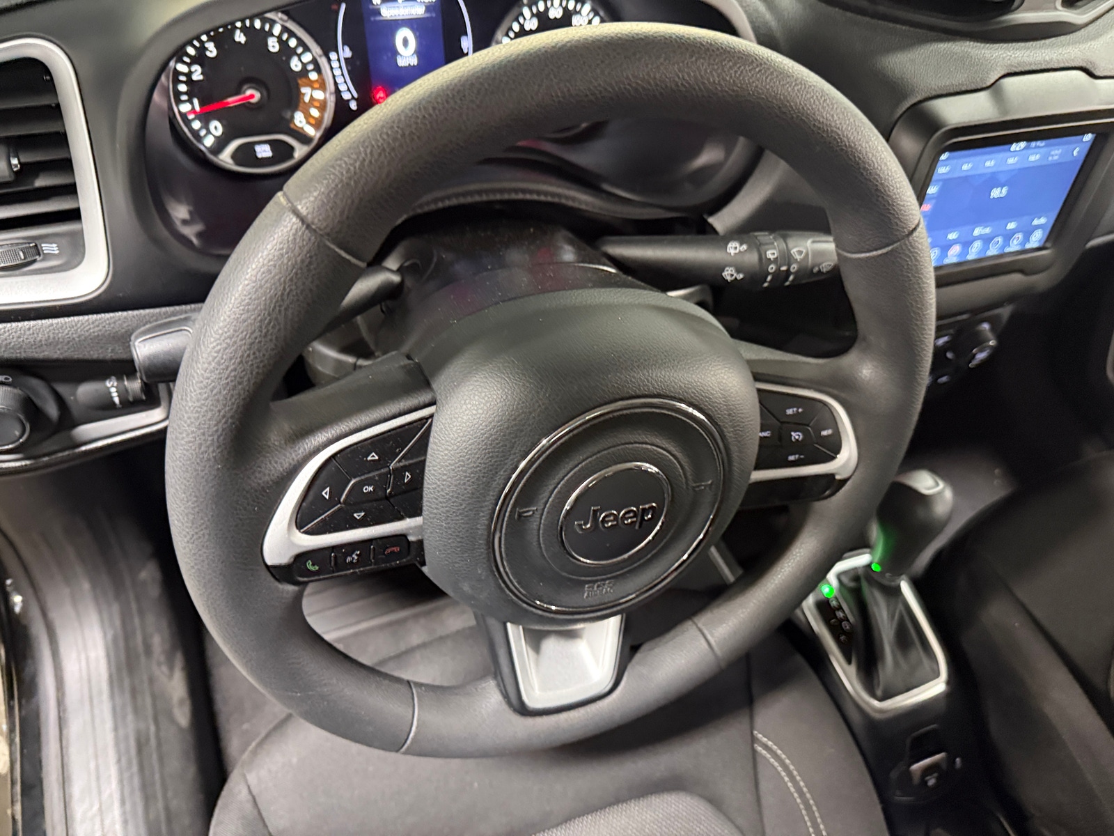 Thumbnail: 2020 Jeep Renegade - 5