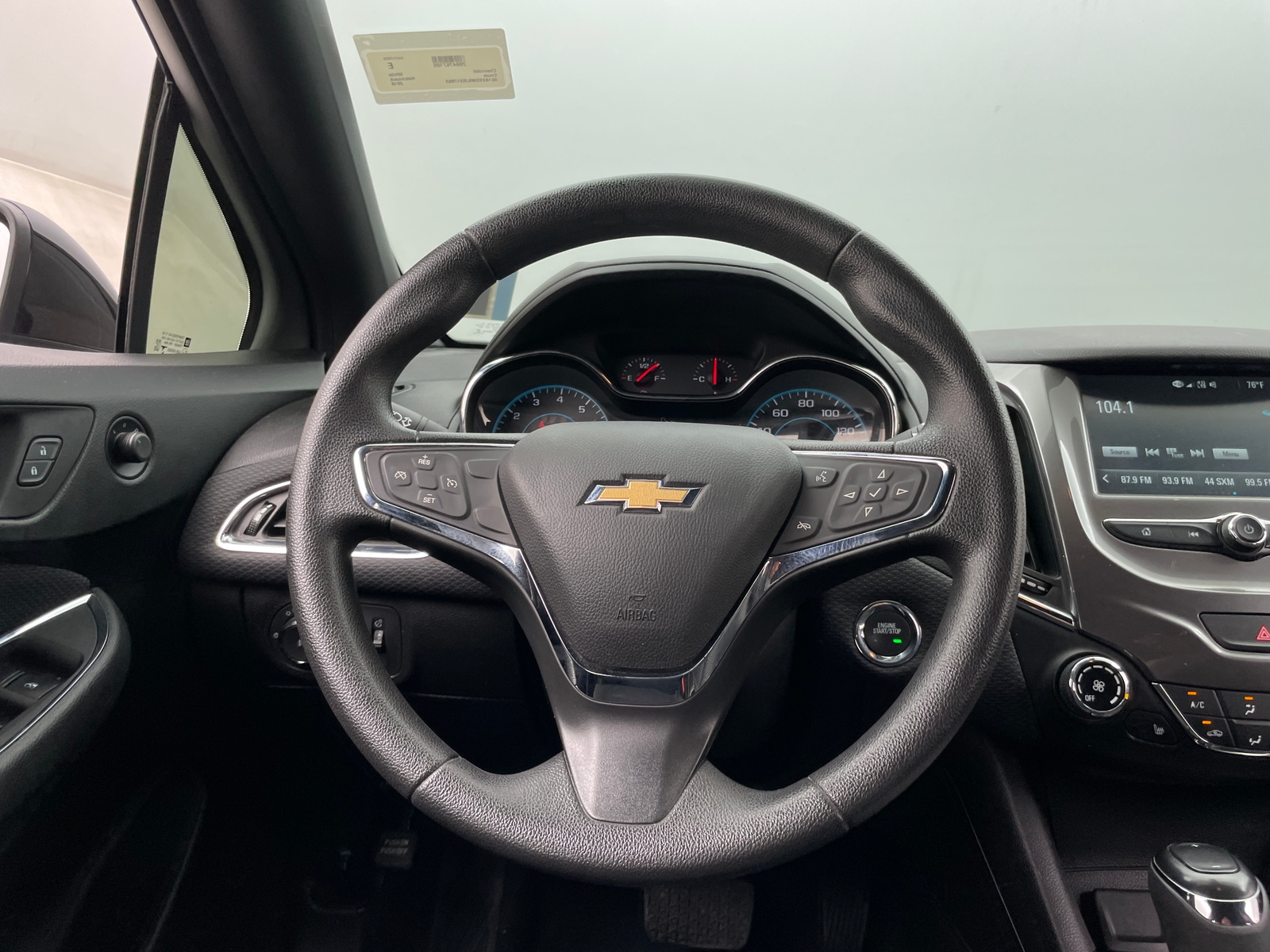 Thumbnail: 2018 Chevrolet Cruze - 5
