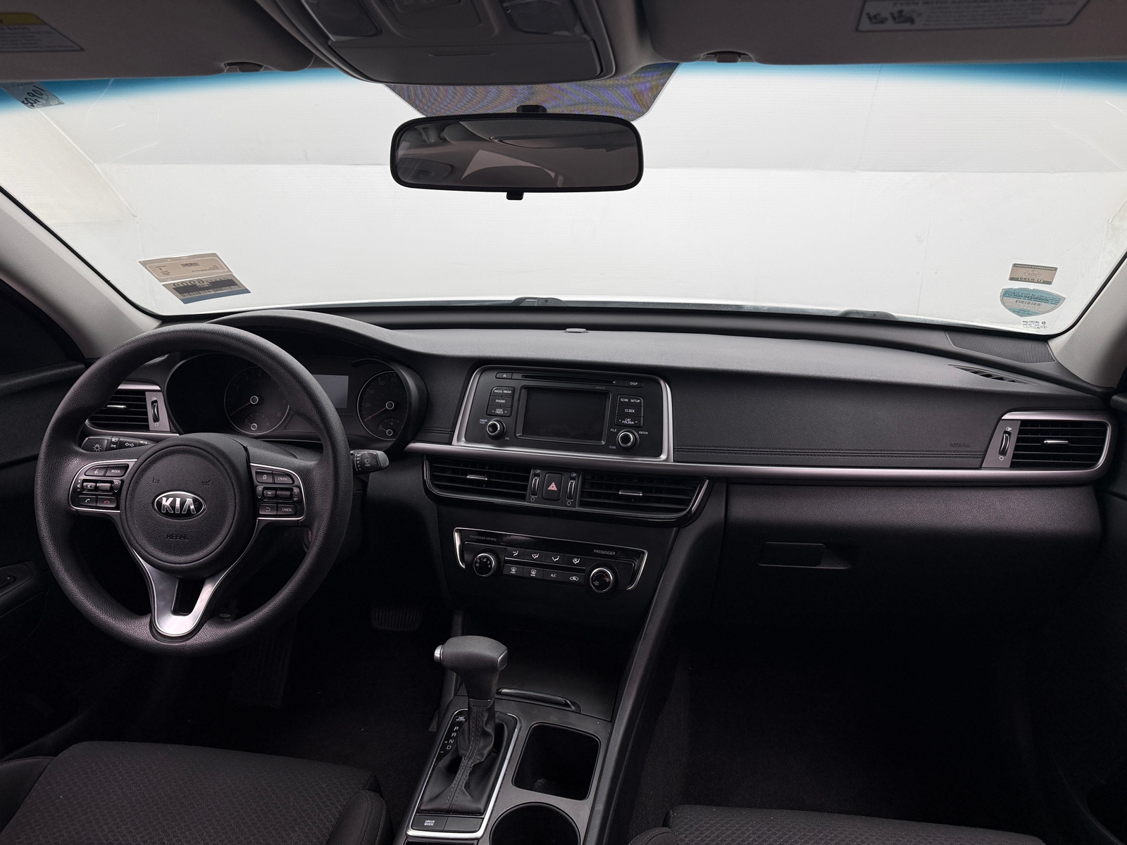 Thumbnail: 2017 Kia Optima - 3