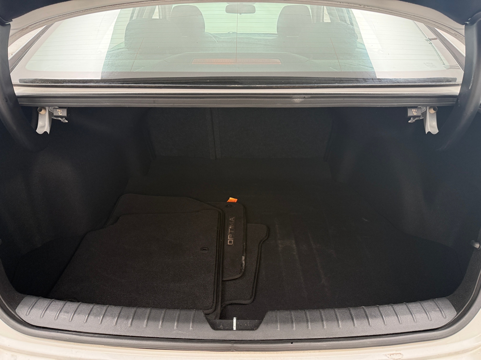 Thumbnail: 2017 Kia Optima - 7