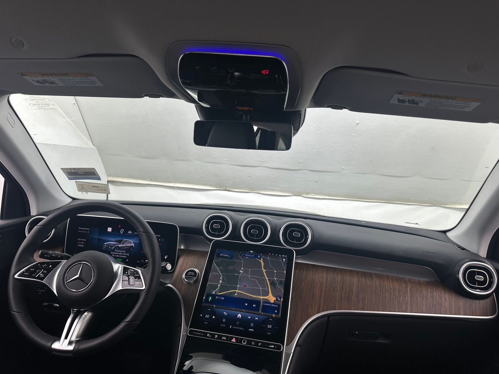 Thumbnail: 2025 Mercedes-Benz GLC - 2