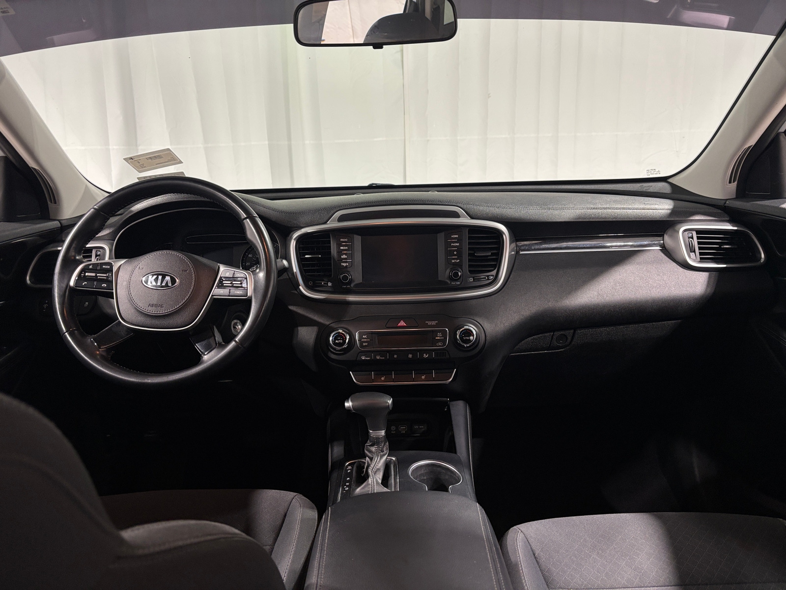 Thumbnail: 2019 Kia Sorento - 3