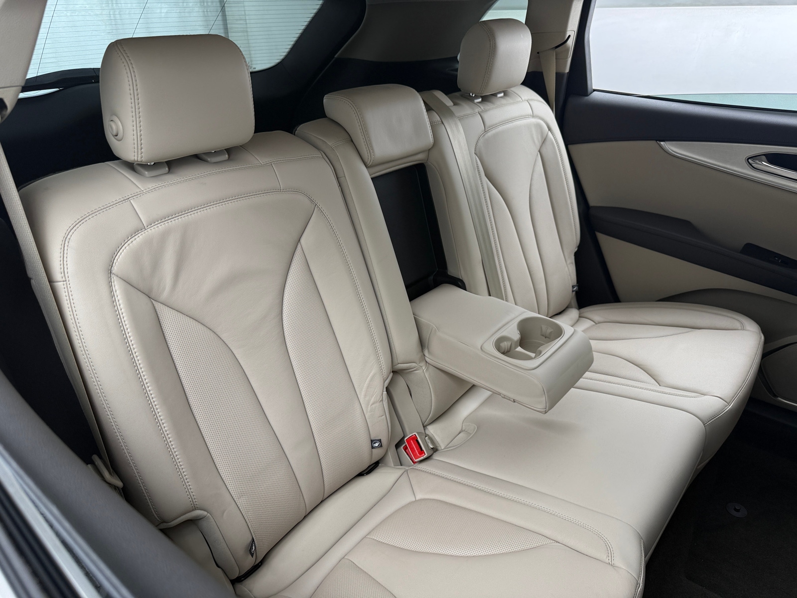 Thumbnail: 2020 Lincoln Nautilus - 5