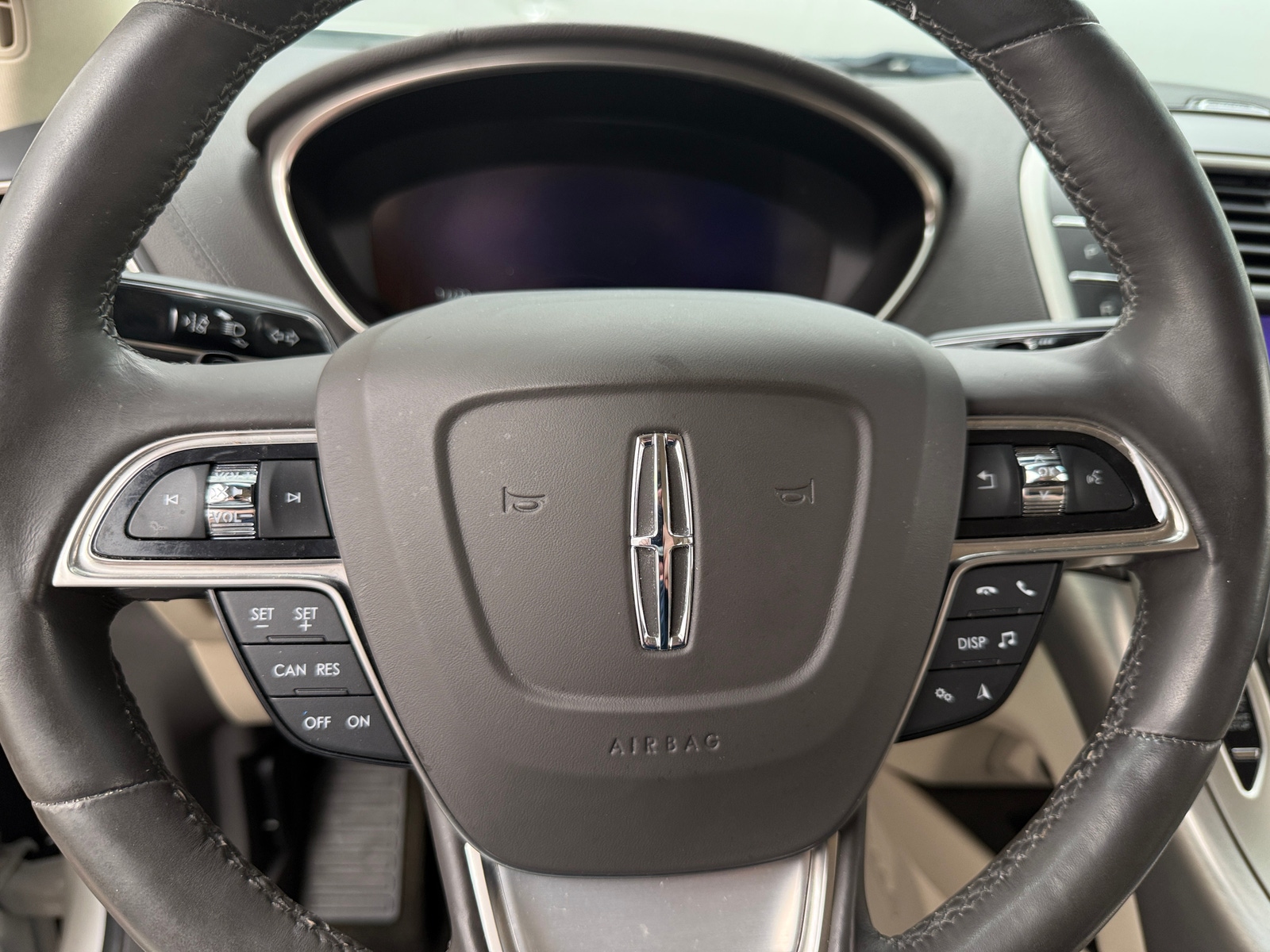 Thumbnail: 2020 Lincoln Nautilus - 4