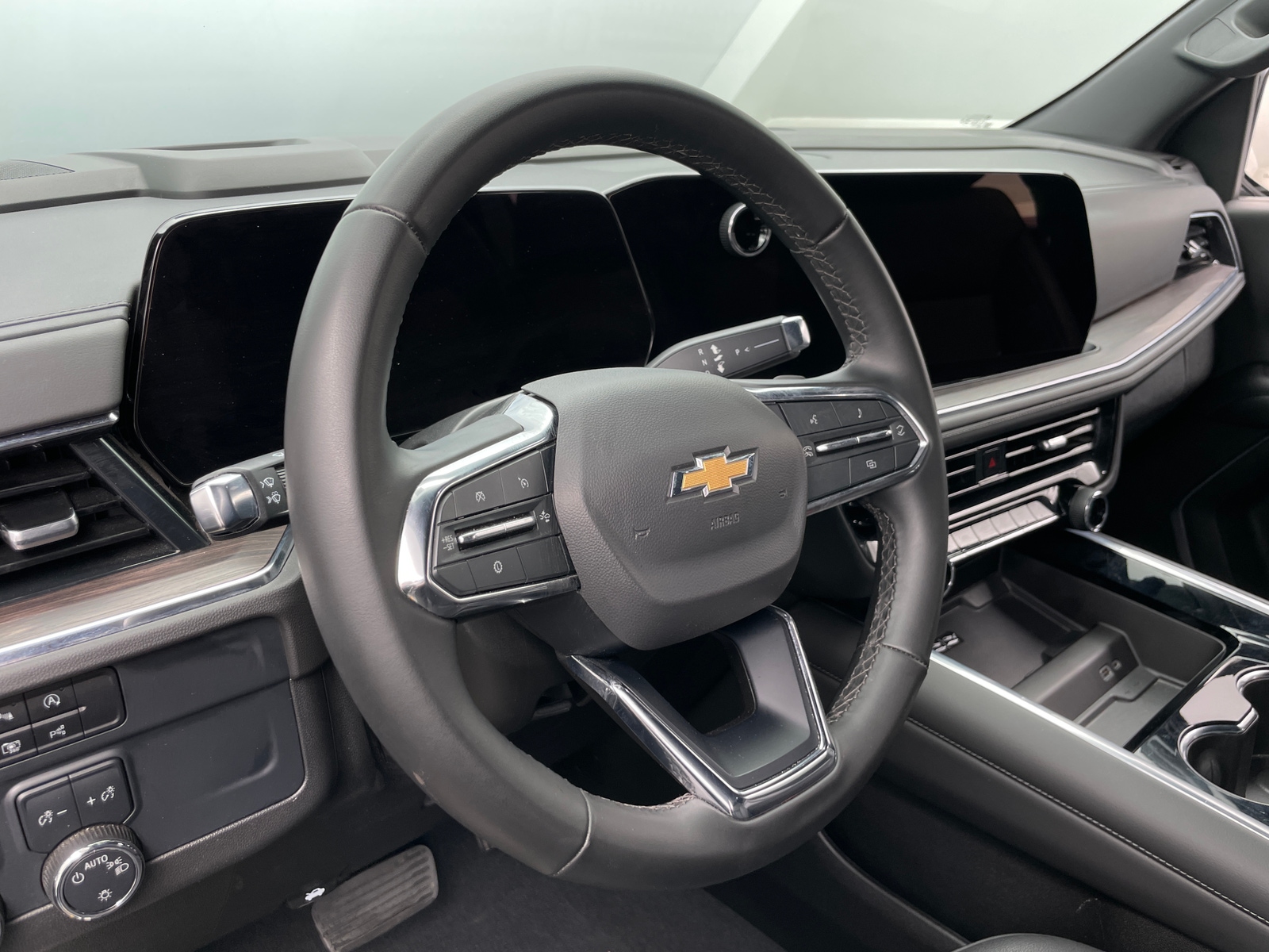 Thumbnail: 2025 Chevrolet Tahoe - 4