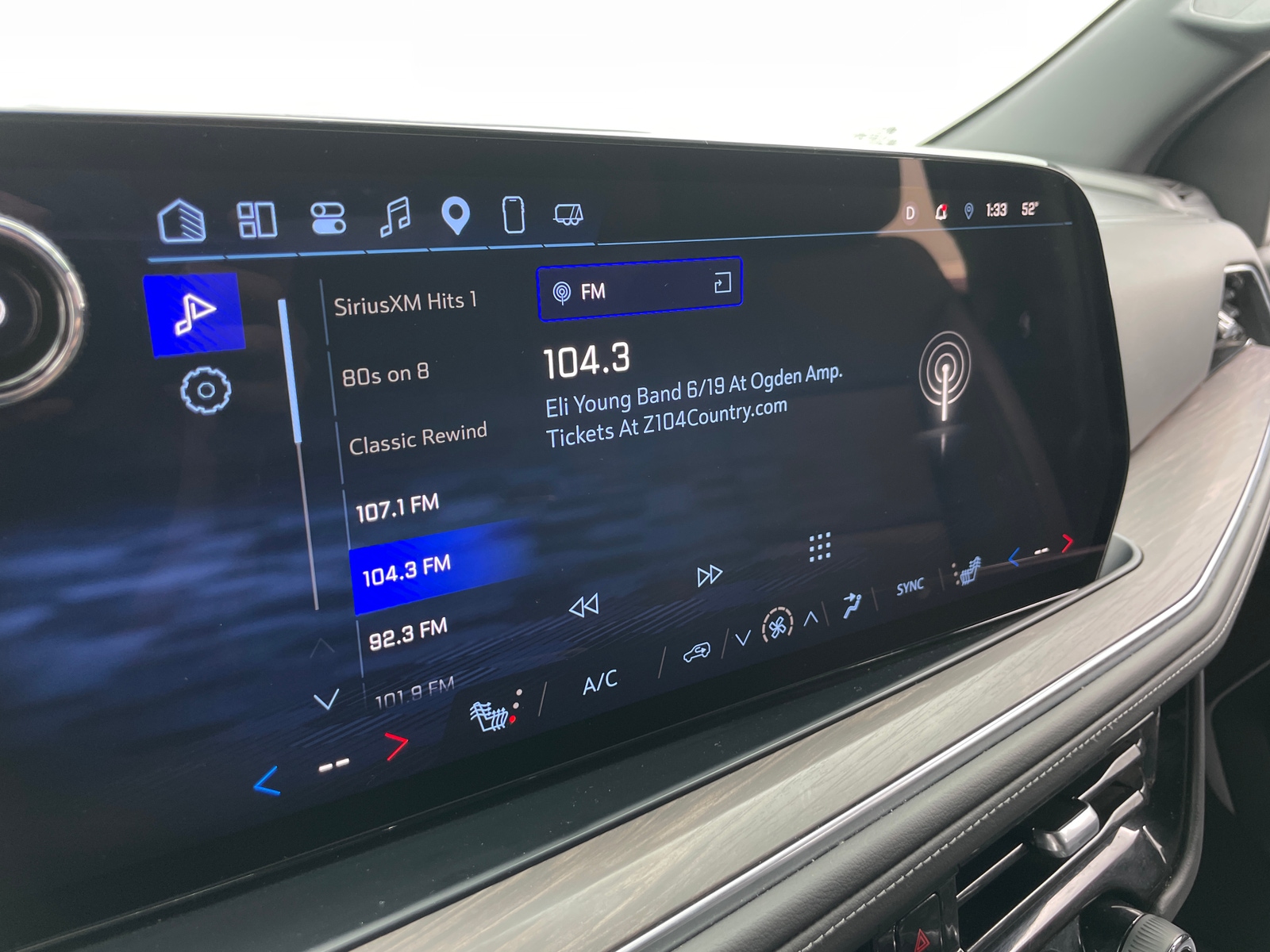 Thumbnail: 2025 Chevrolet Tahoe - 3