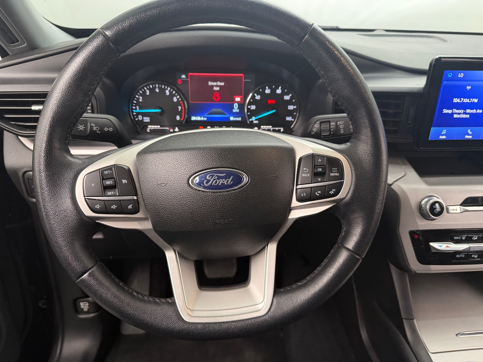 Thumbnail: 2023 Ford Explorer - 5