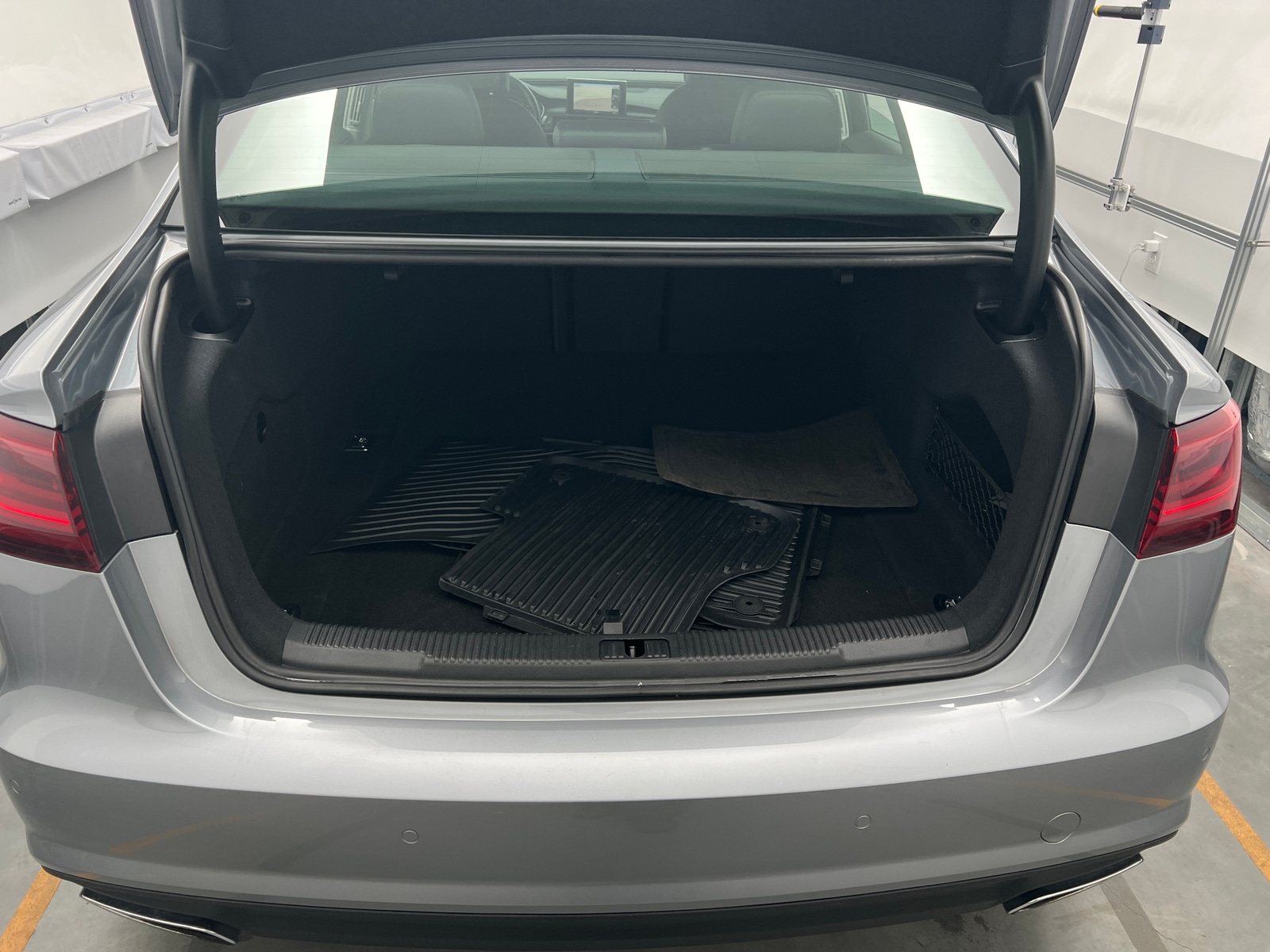 Thumbnail: 2017 Audi A6 - 6