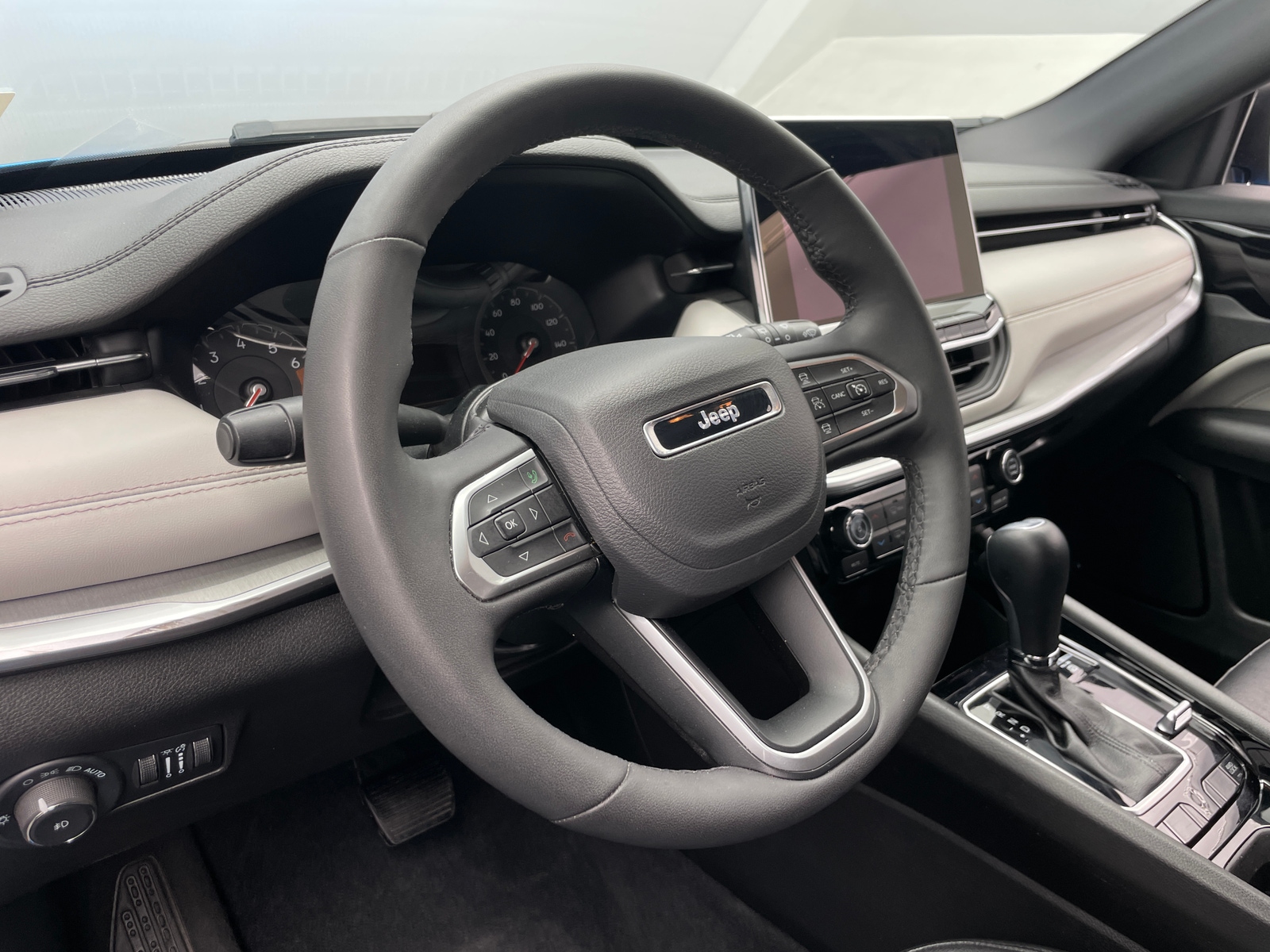 Thumbnail: 2025 Jeep Compass - 4