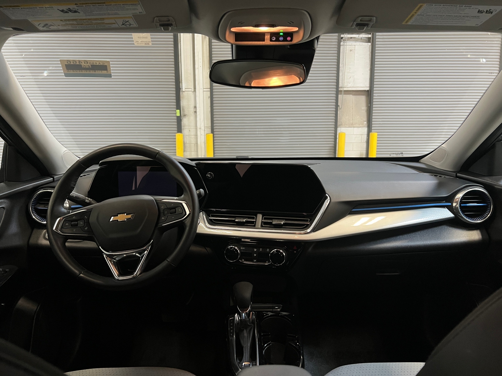 Thumbnail: 2025 Chevrolet Trax - 3