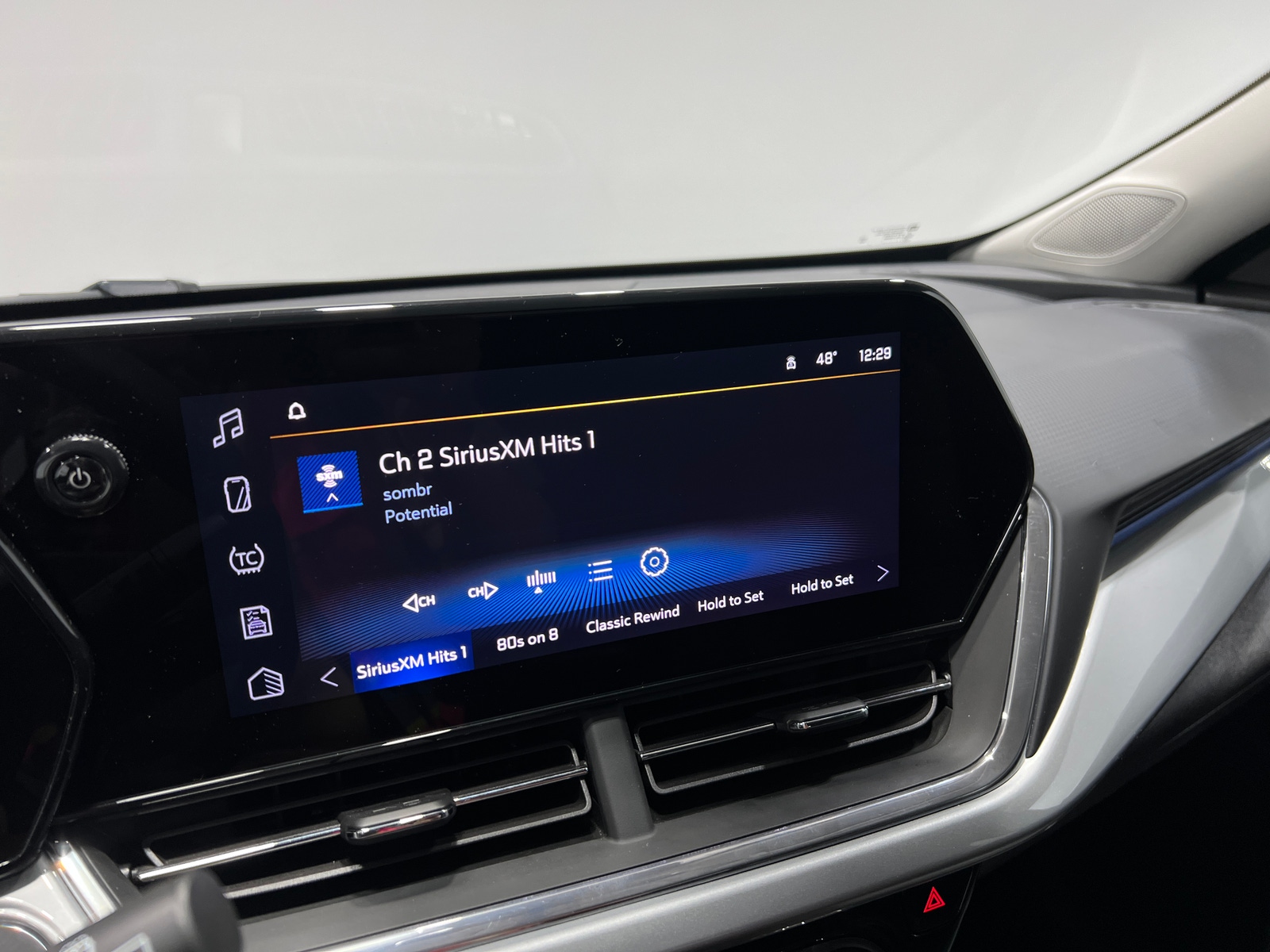 Thumbnail: 2025 Chevrolet Trax - 4