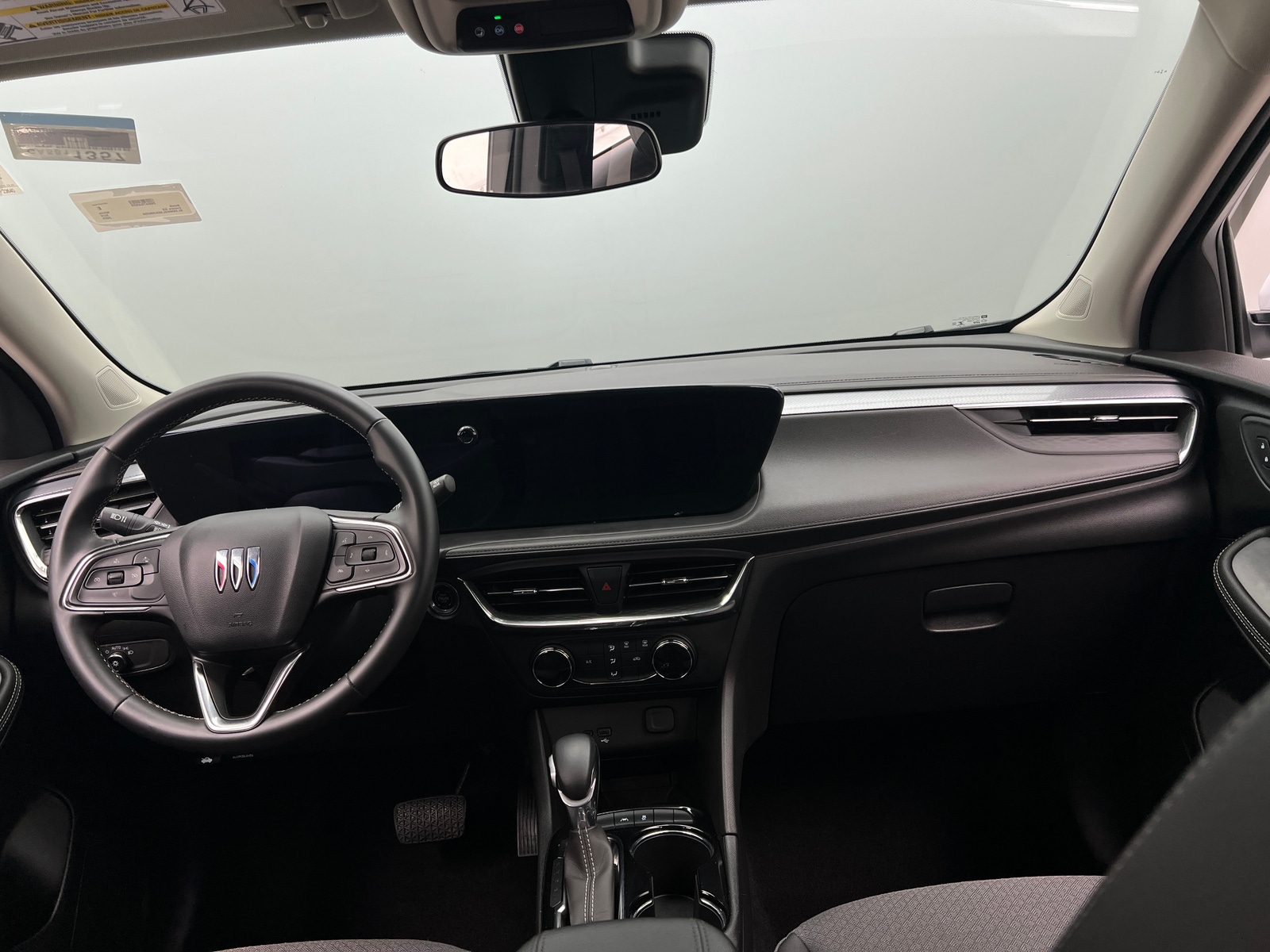 Thumbnail: 2025 Buick Encore GX - 3