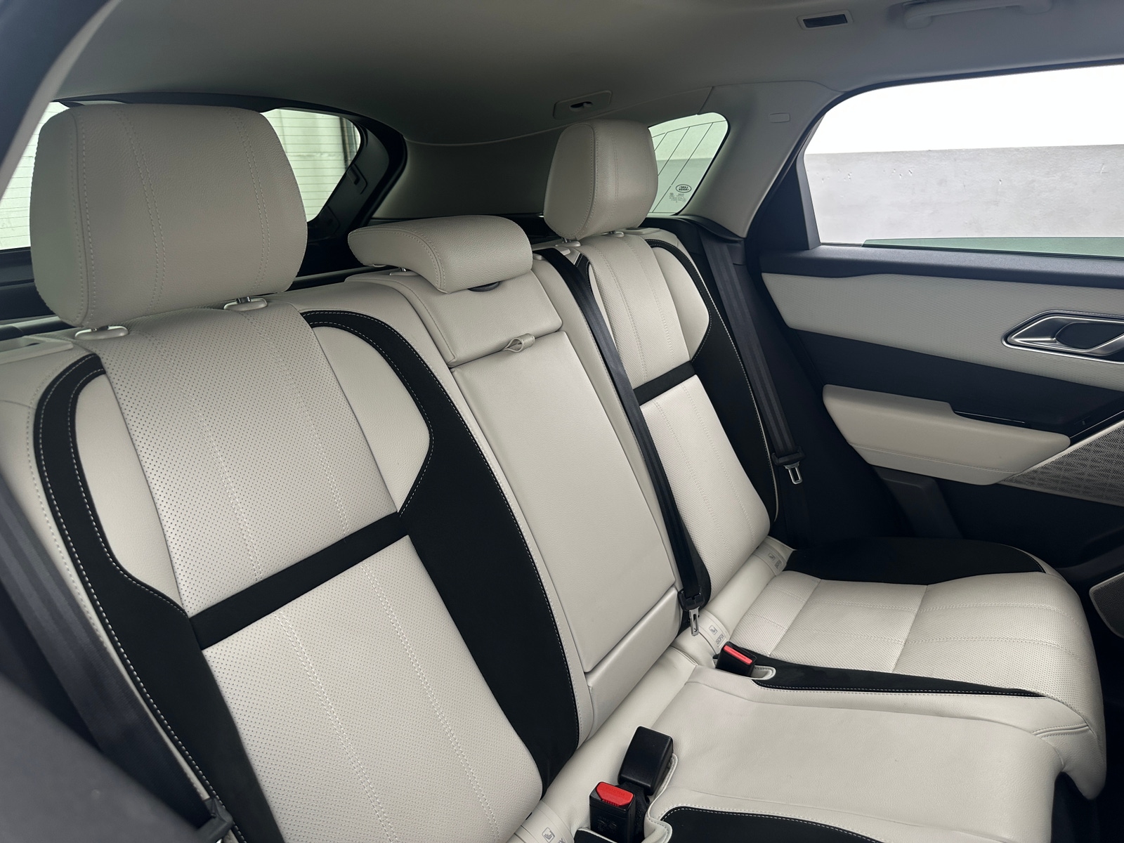 Thumbnail: 2020 Land Rover Range Rover Velar - 5