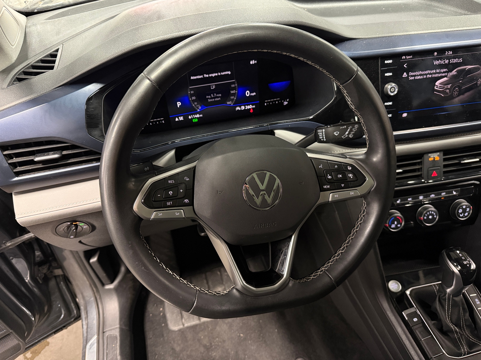 Thumbnail: 2023 Volkswagen Taos - 4