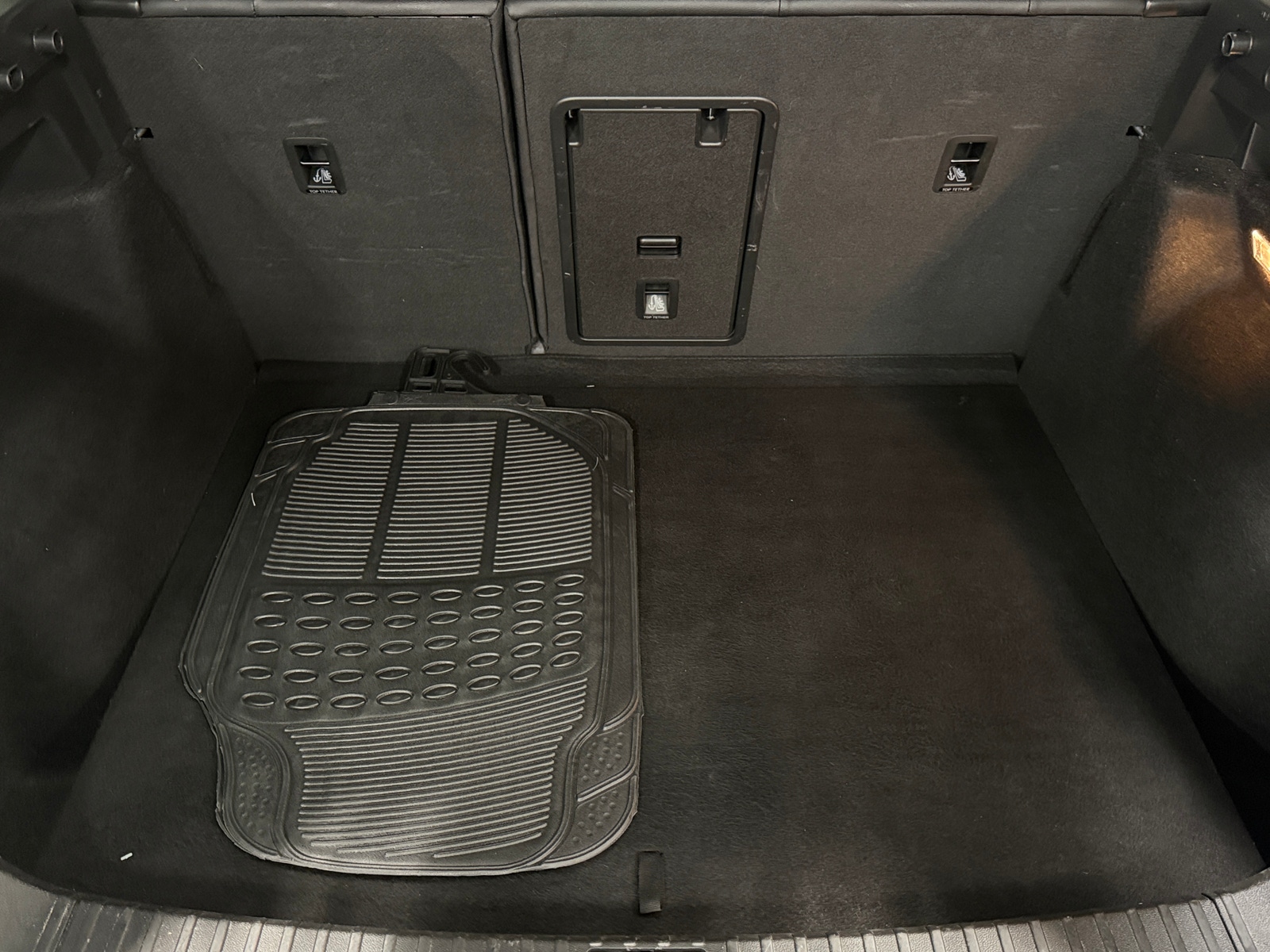 Thumbnail: 2023 Volkswagen Taos - 6