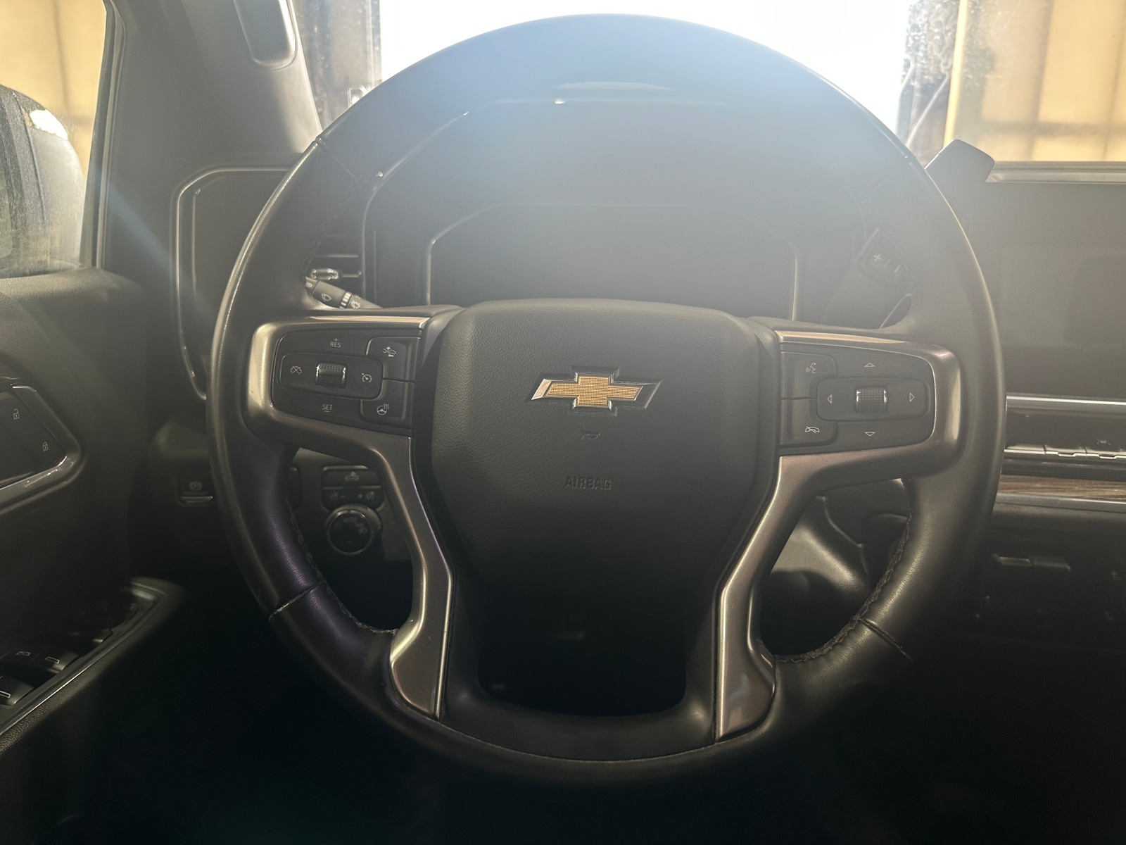 Thumbnail: 2025 Chevrolet Silverado 1500 - 5